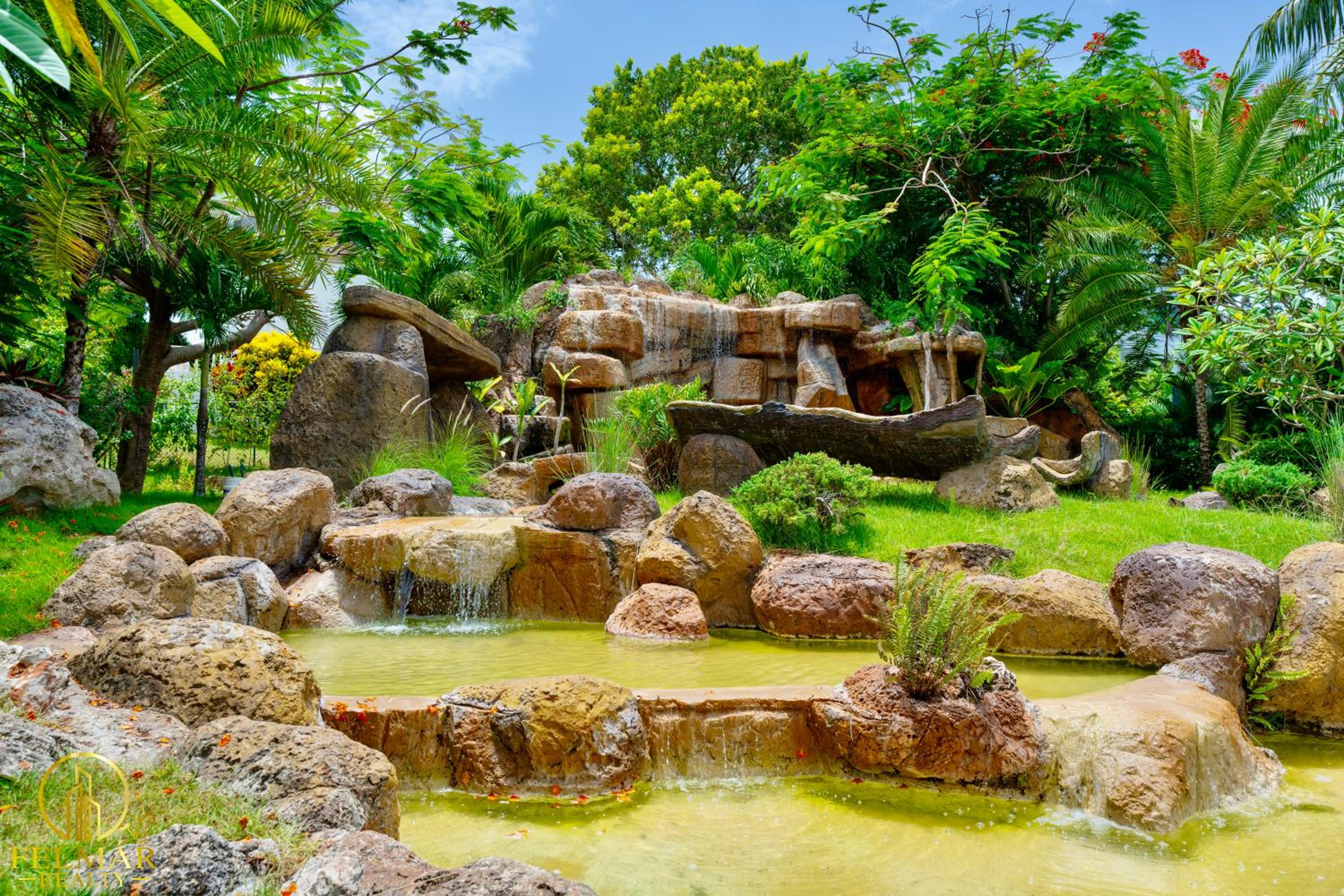 Tropical Casa Linda