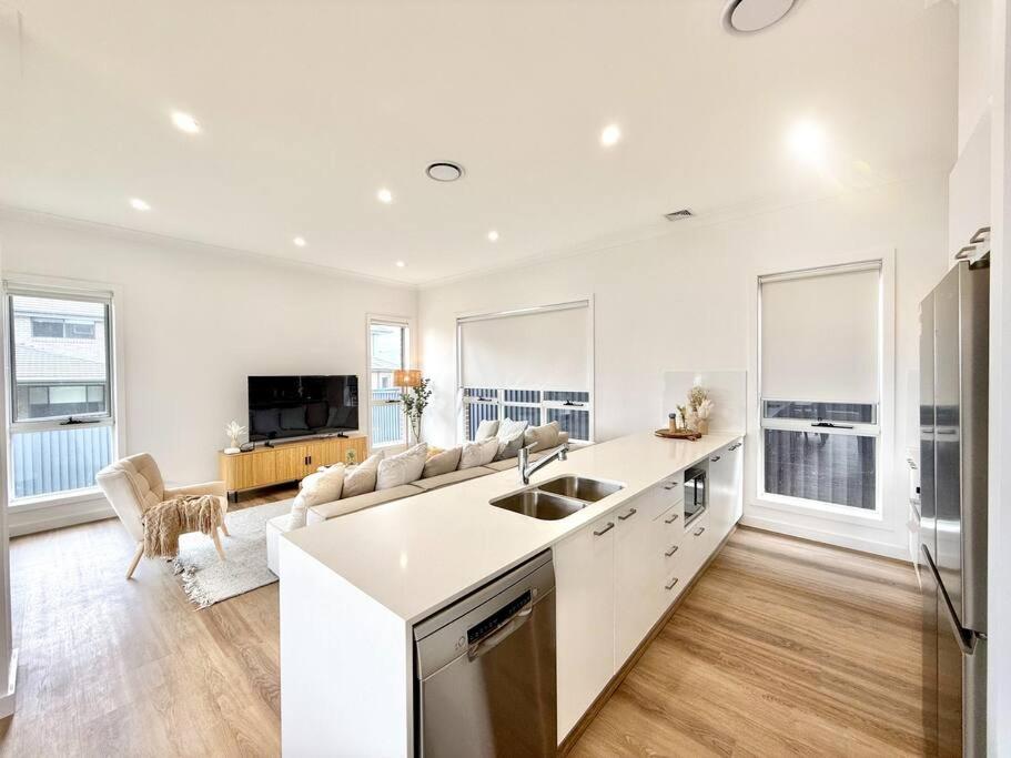 Luxury 6 bedroom Home in Wilton