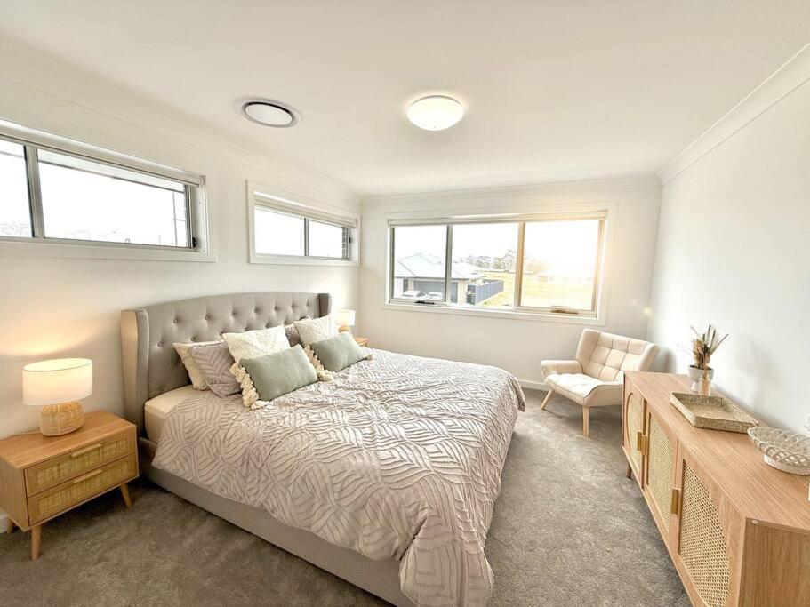 Luxury 6 bedroom Home in Wilton