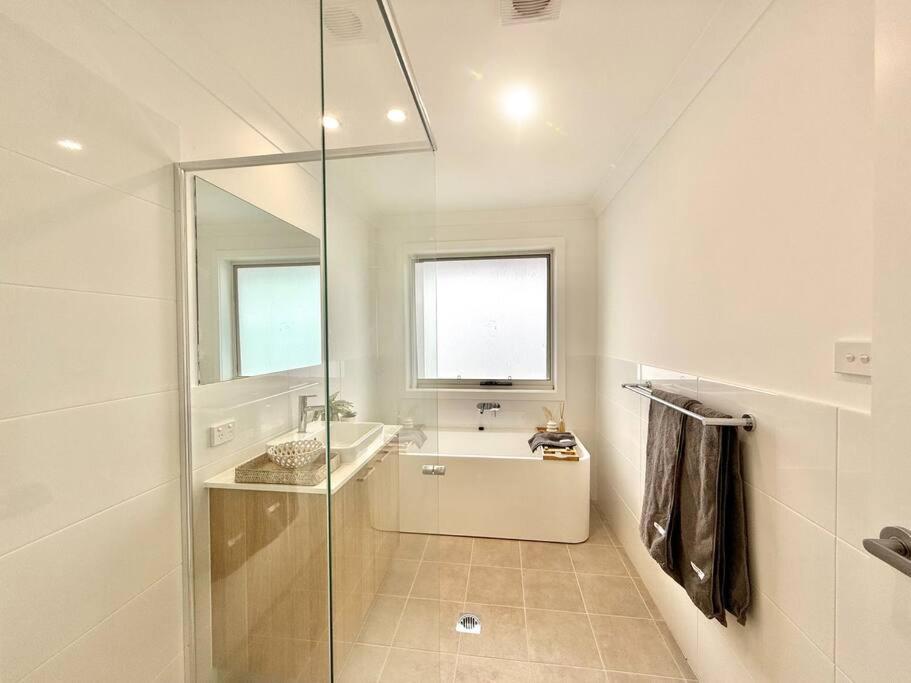 Luxury 6 bedroom Home in Wilton