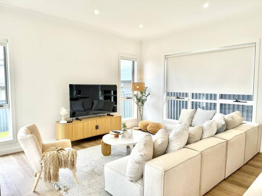 Luxury 6 bedroom Home in Wilton