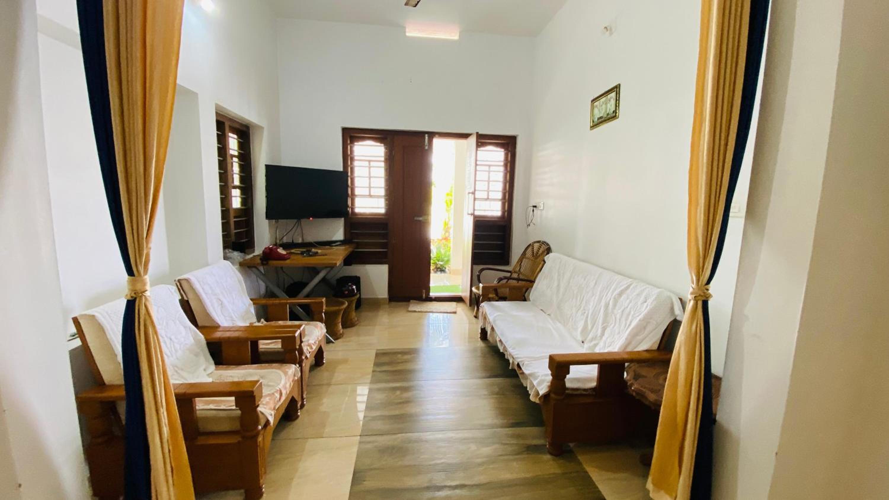 Green Island Homestay Riverside