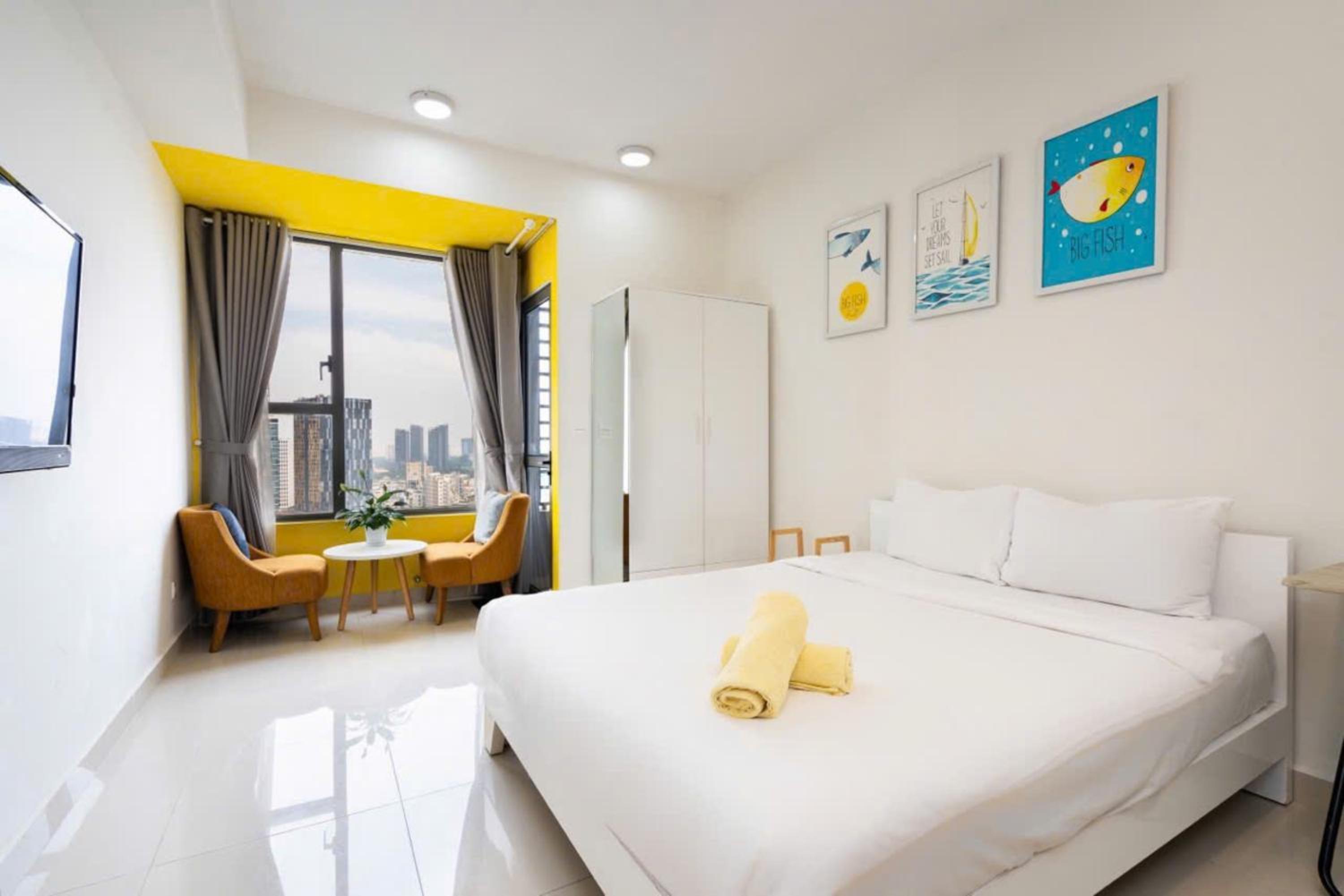 Otis Apartment - Rivergate Building District 4