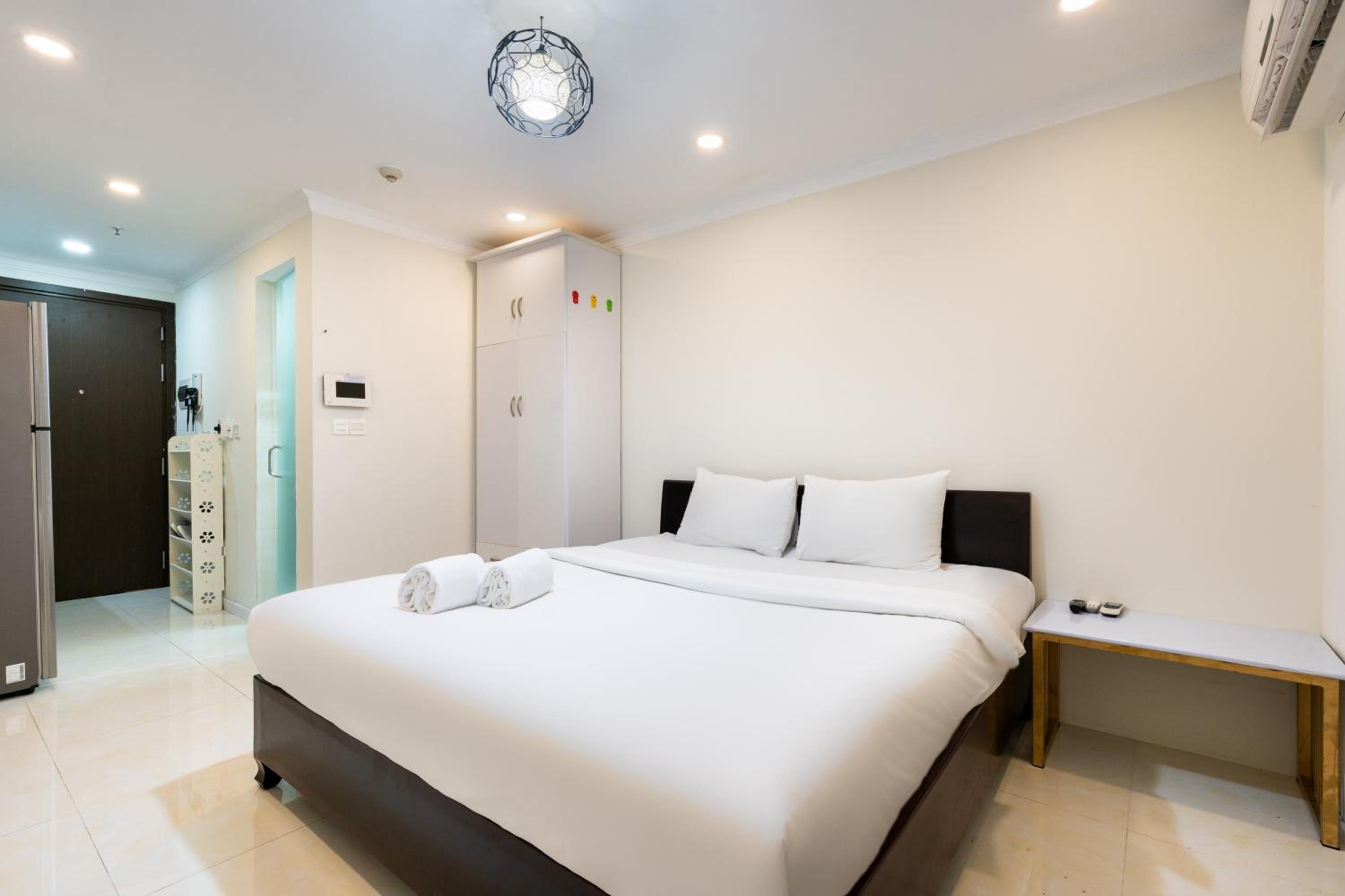 Otis Apartment - Rivergate Building District 4
