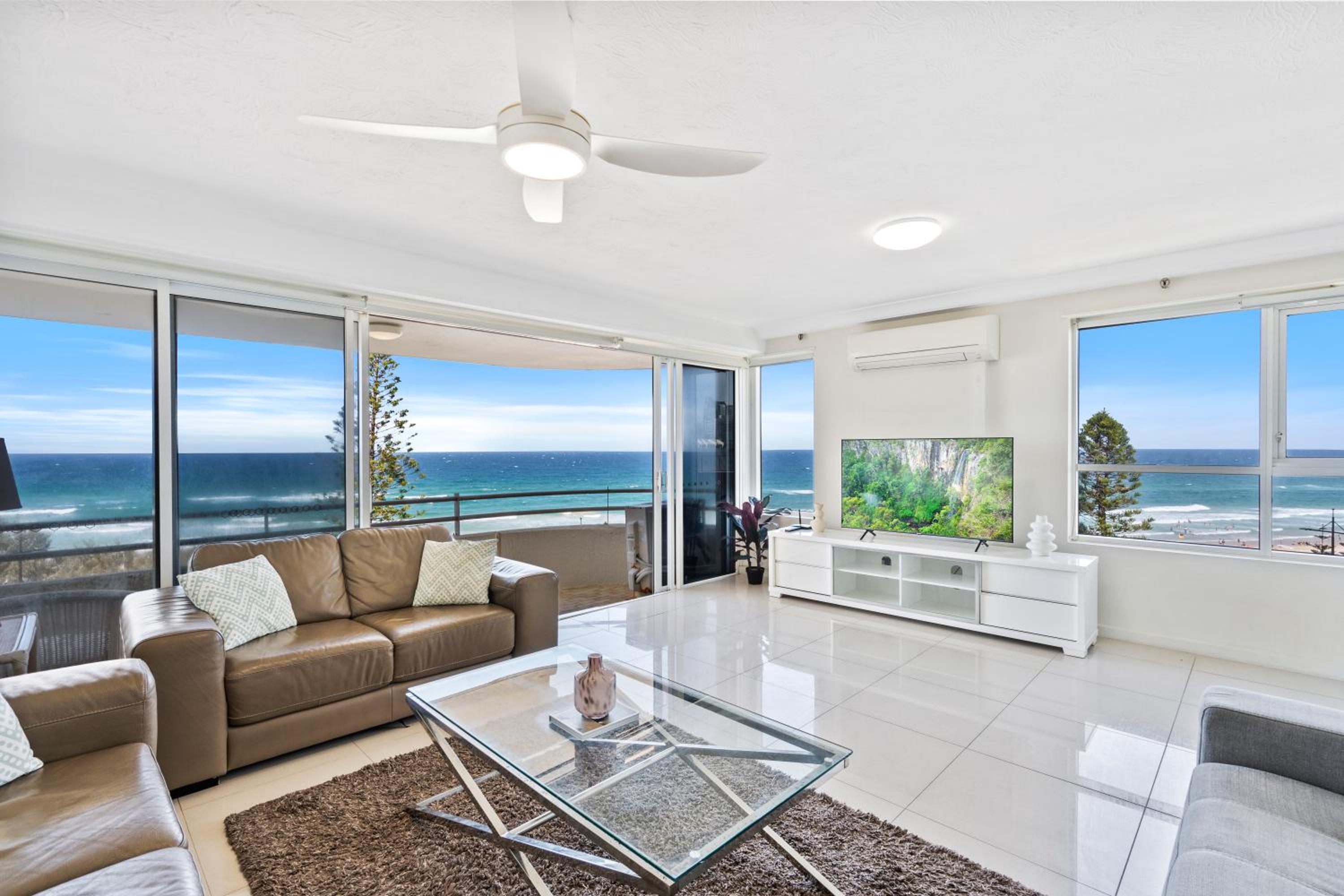 Stunning OCEAN VIEWS in 2 Bedroom Unit at Zenith - Q Stay