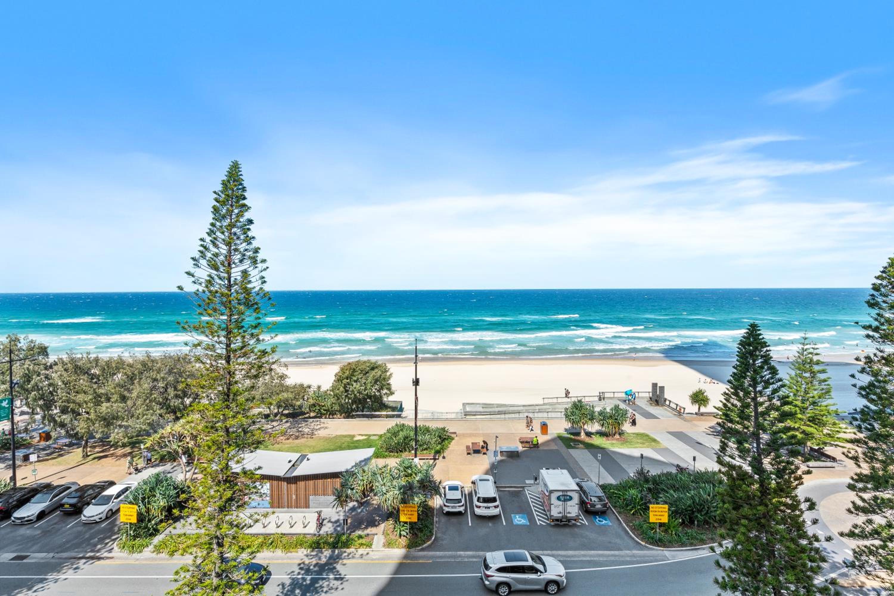 Stunning OCEAN VIEWS in 2 Bedroom Unit at Zenith - Q Stay