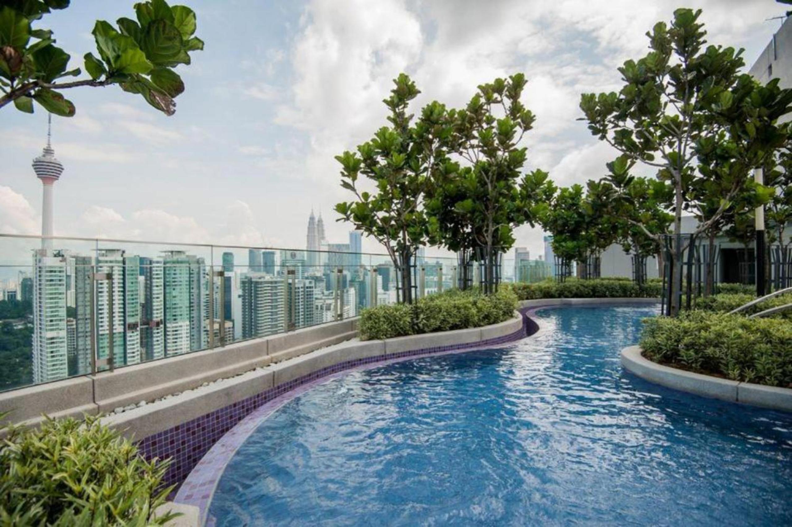 Robertson Special Suite KL