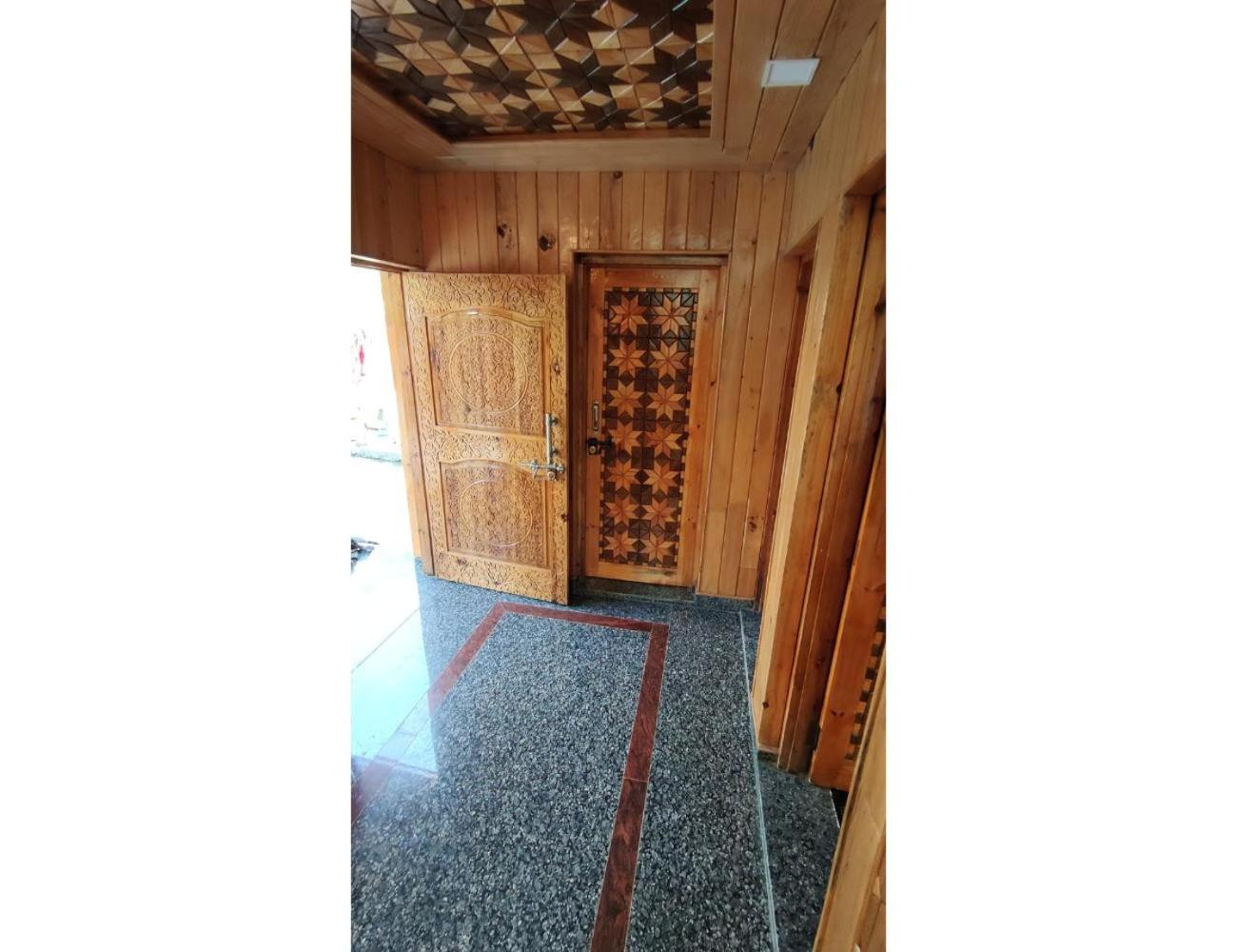 Photo 9