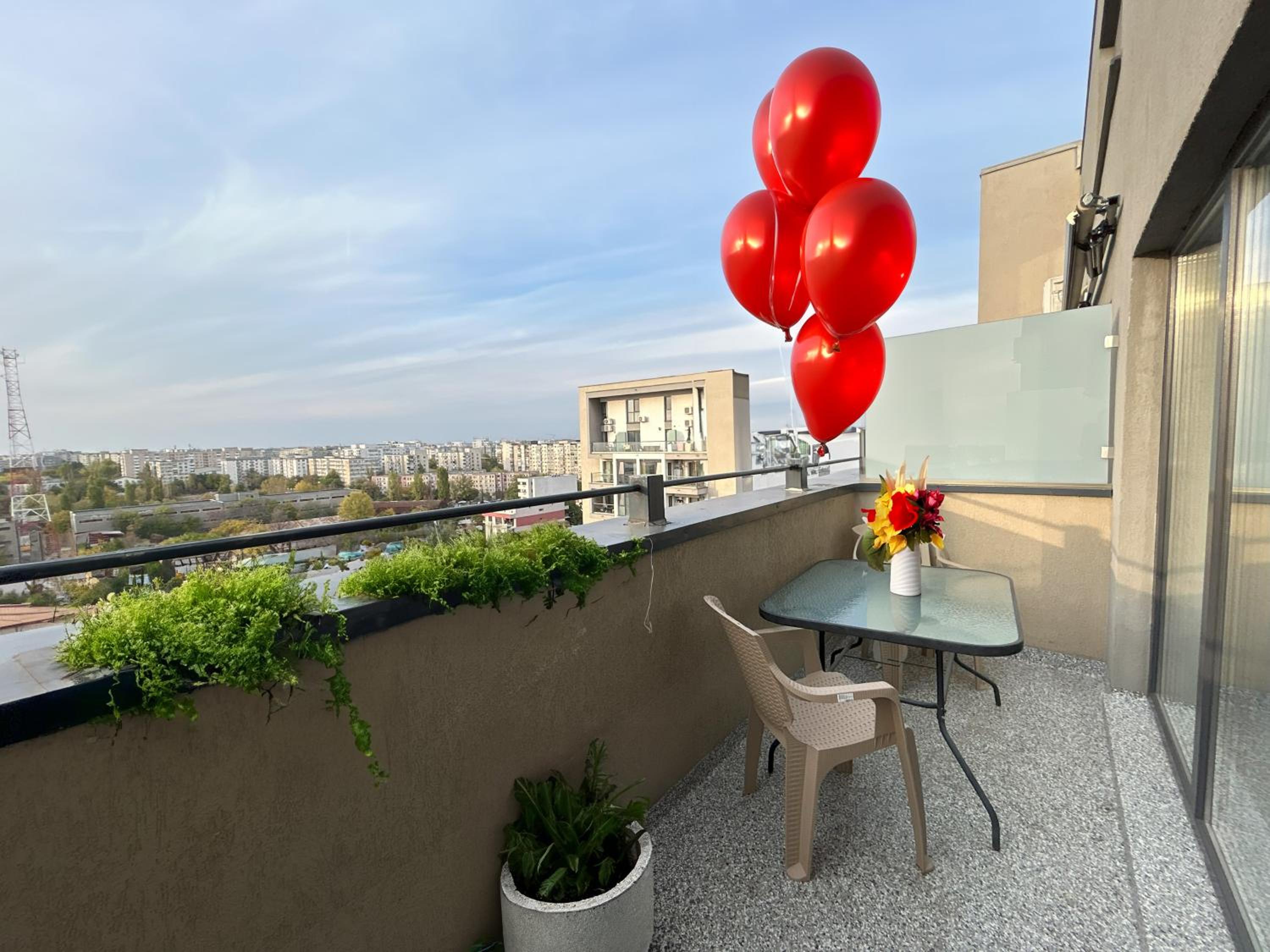 Elegant Premium Apartment with Panoramic Views - 10