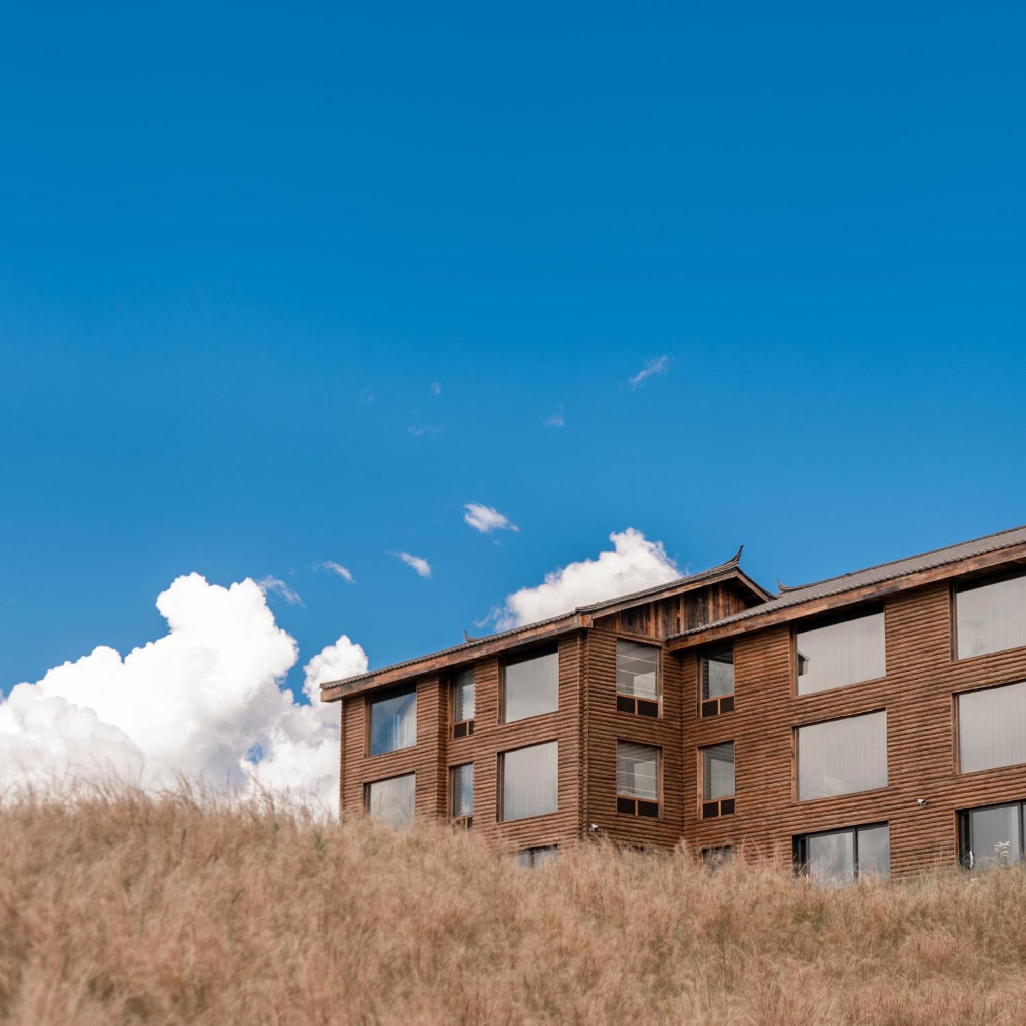 泸沽湖千山继酒店 Lugu Lake Qianshanji Hotel
