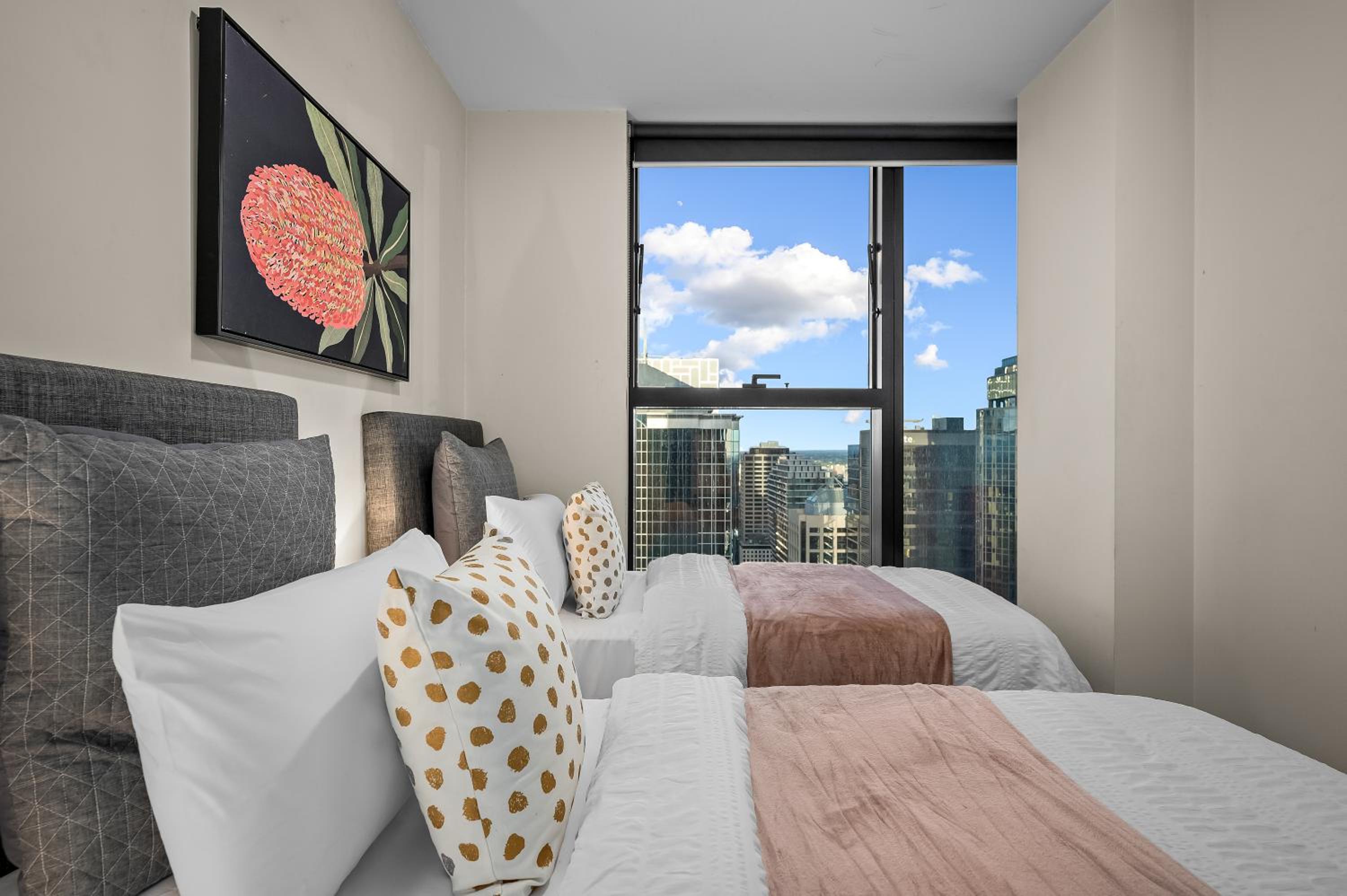 WOW Apartment on Collins 2