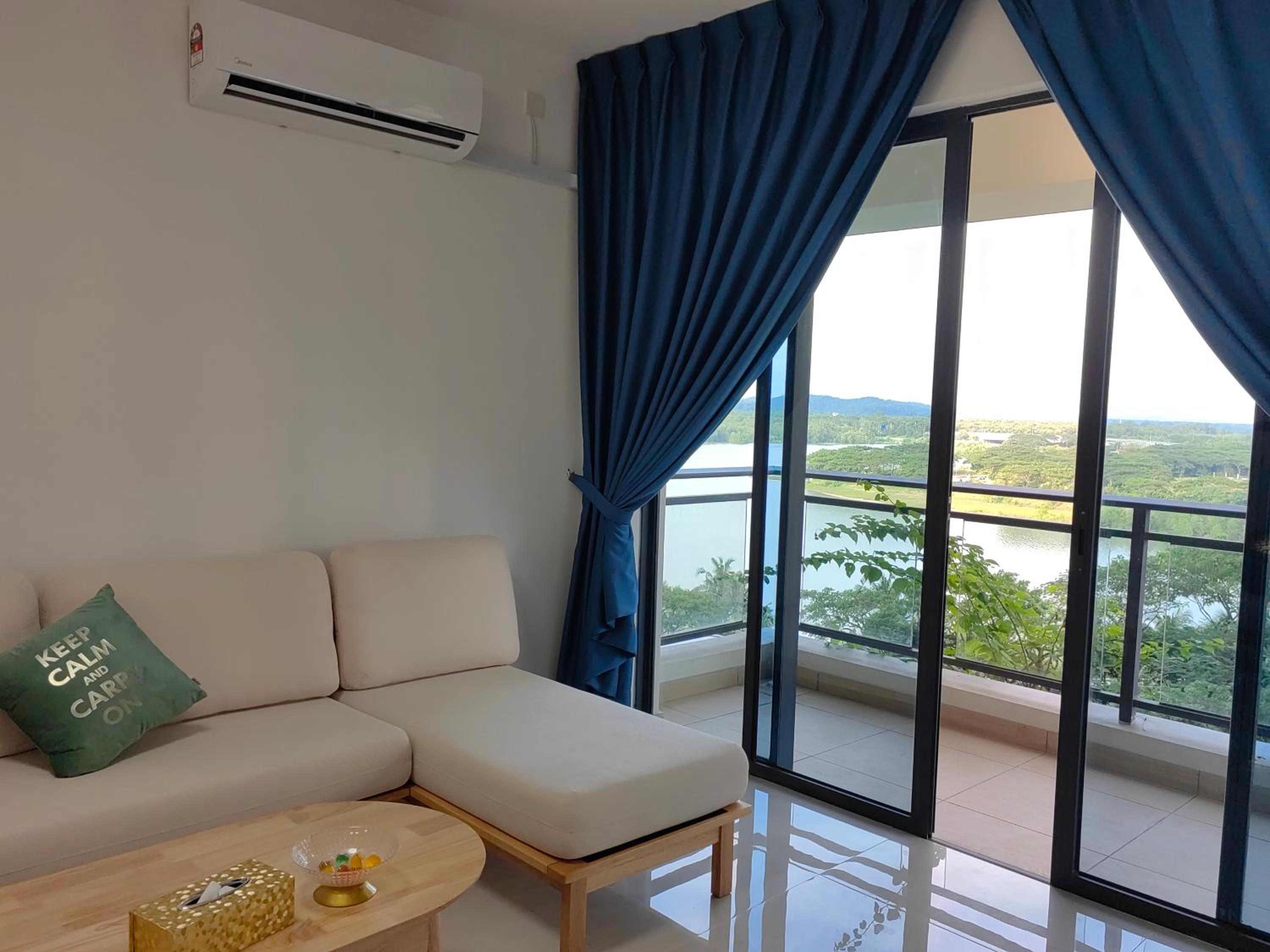 XTU 3Bedrooms at Forest City photo 7