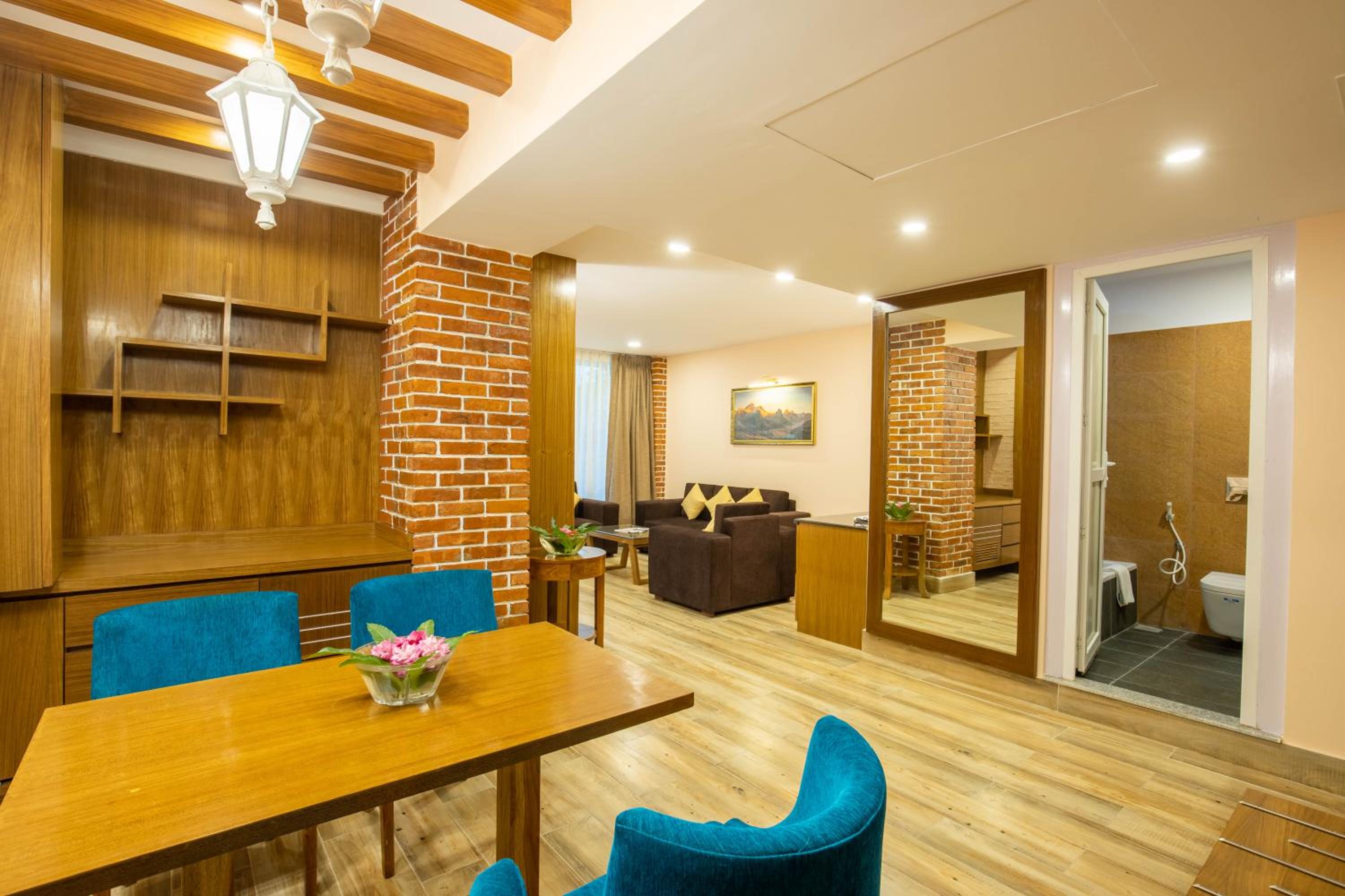 Dreamland Gold Resort & Hotel