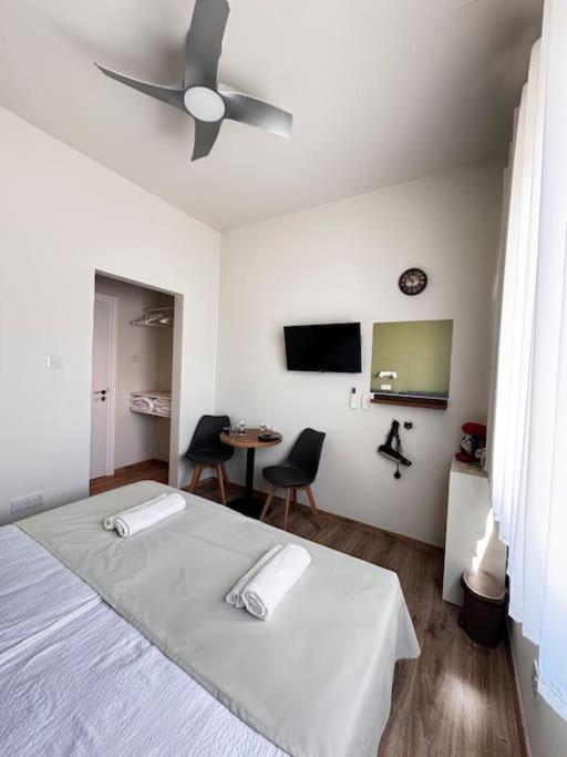 Smart Comfort RoomN7 with Private Bathroom in best Location Beach 250m