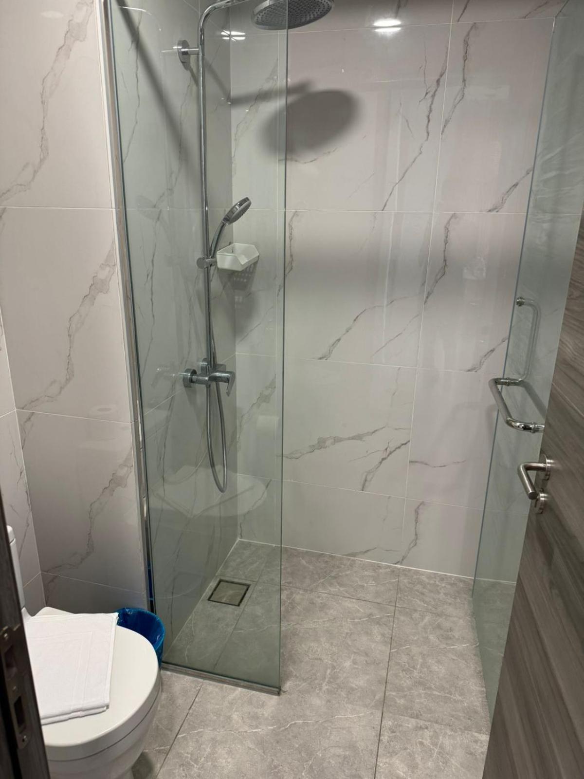 Agile Lux Suites KL