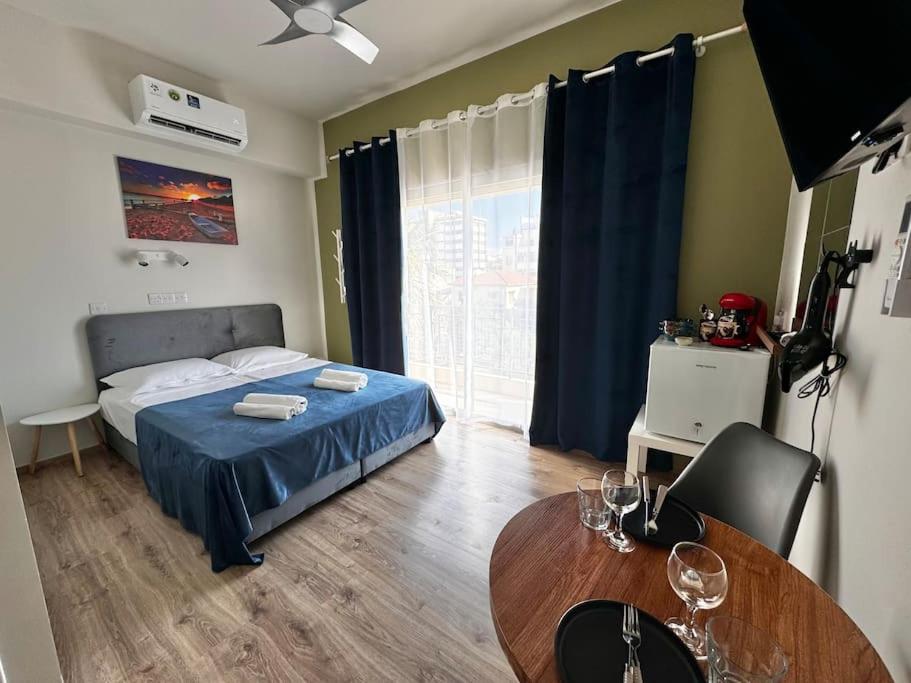 Smart Comfort RoomN8 with Balcony Private Bathroom in best Location Beach 250m