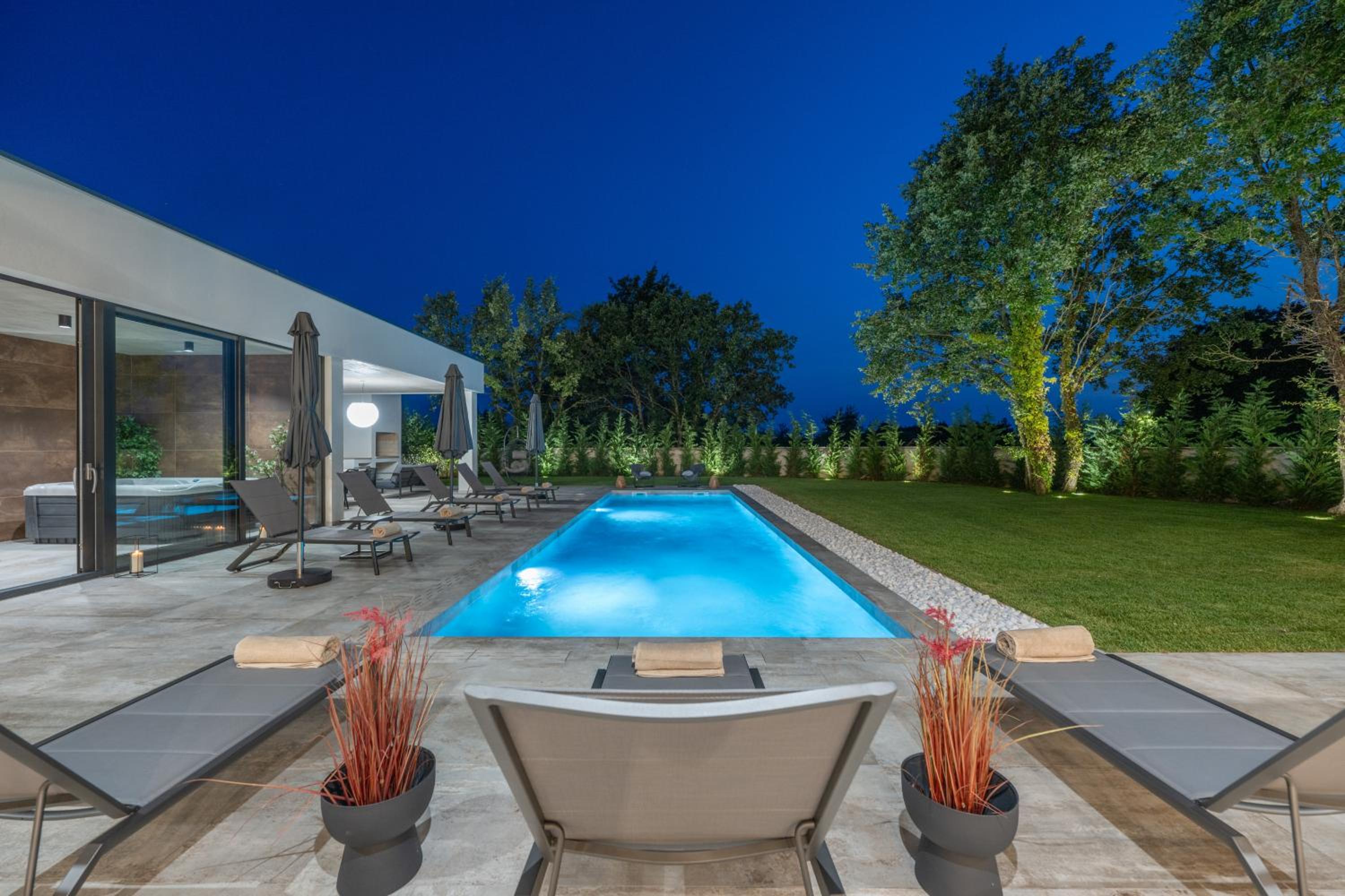 Villa Ume by IstriaLux with jacuzzi and sauna
