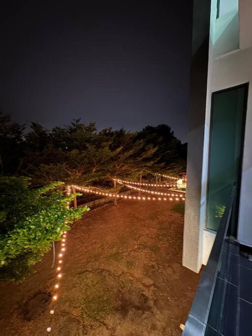 Private Pool & Garden Villa photo 5