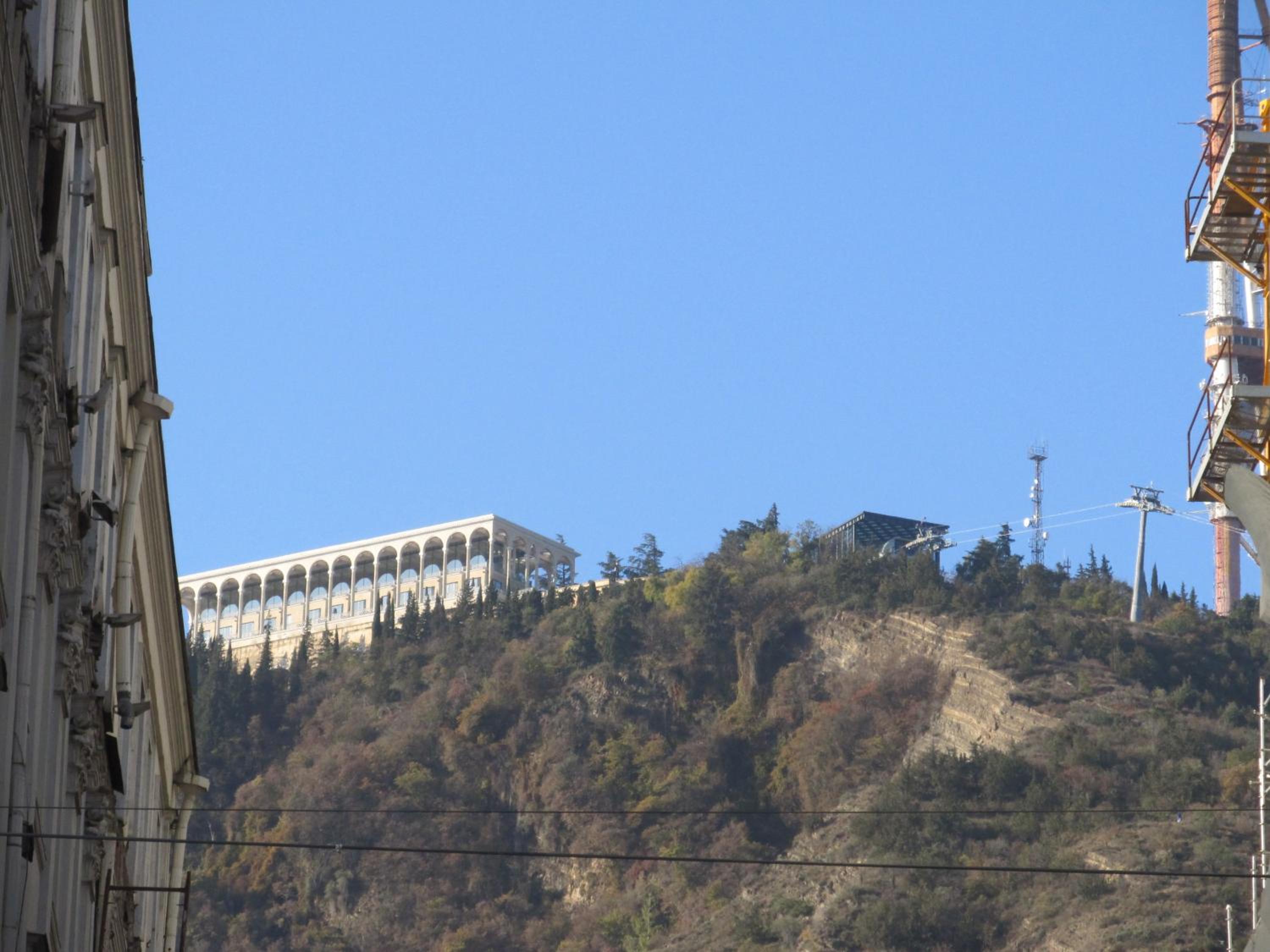 Photo 33