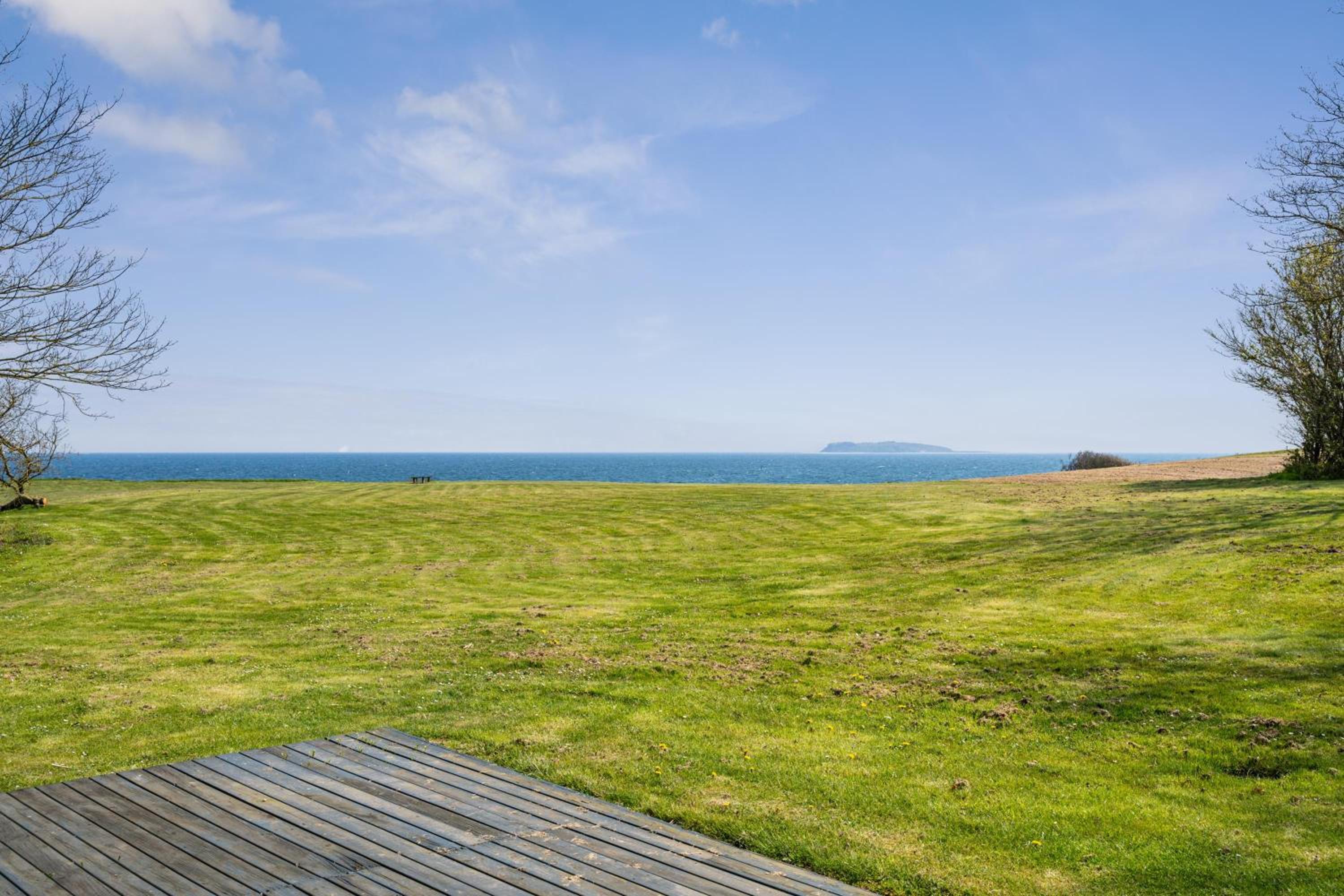 Well-Maintained Holiday Home With Sea View Close To Ebeltoft