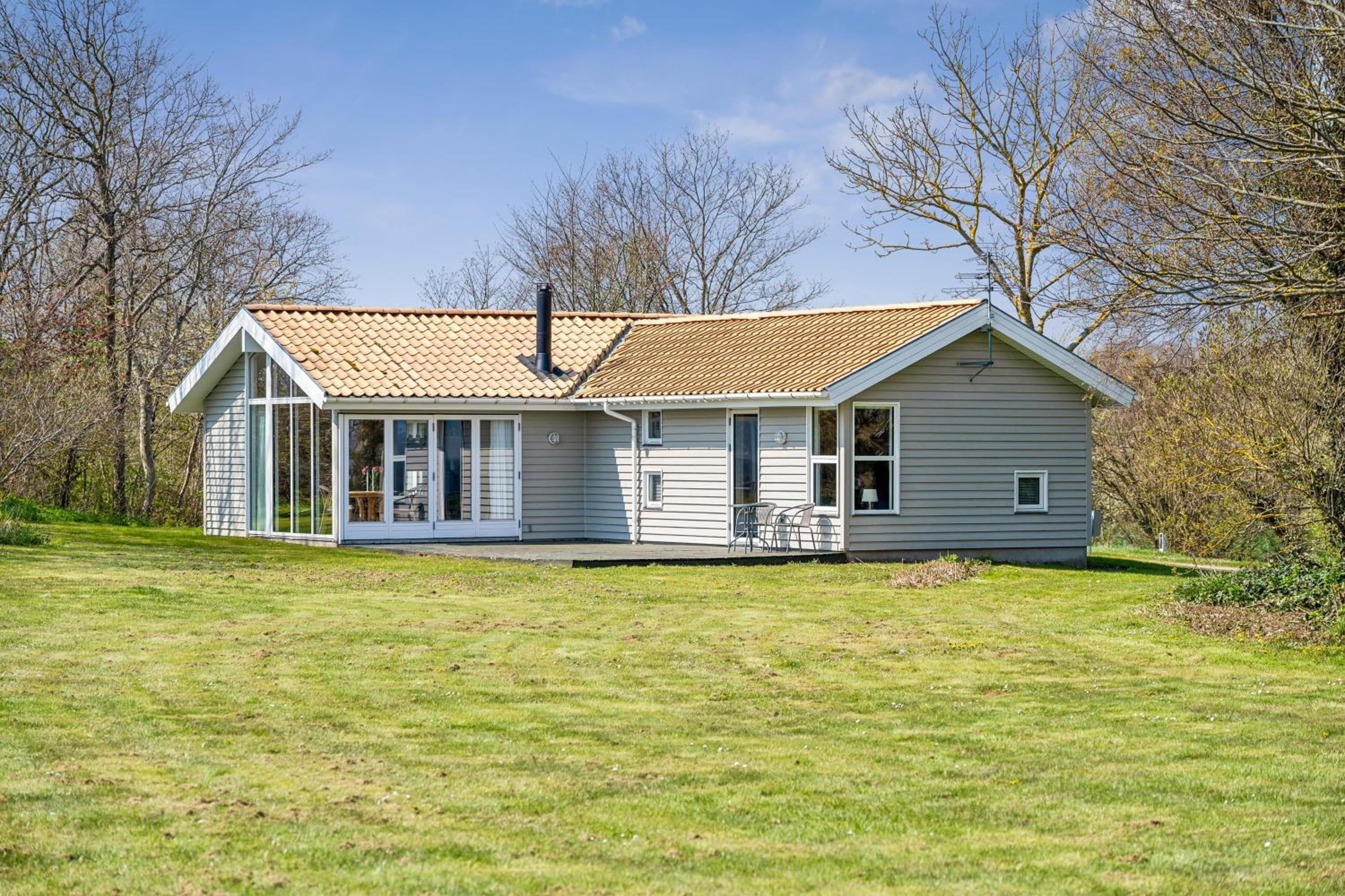 Well-Maintained Holiday Home With Sea View Close To Ebeltoft
