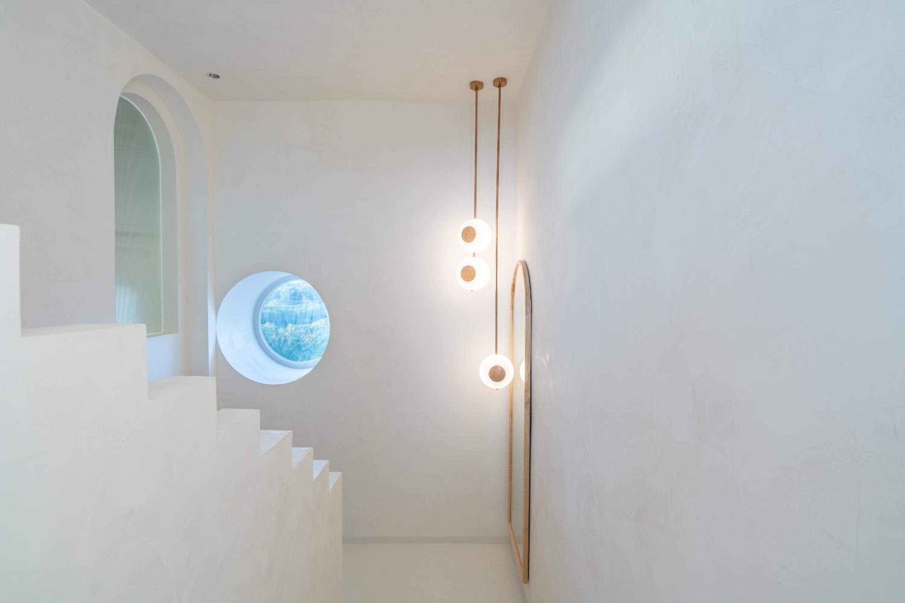 Qi Meng New moon branch