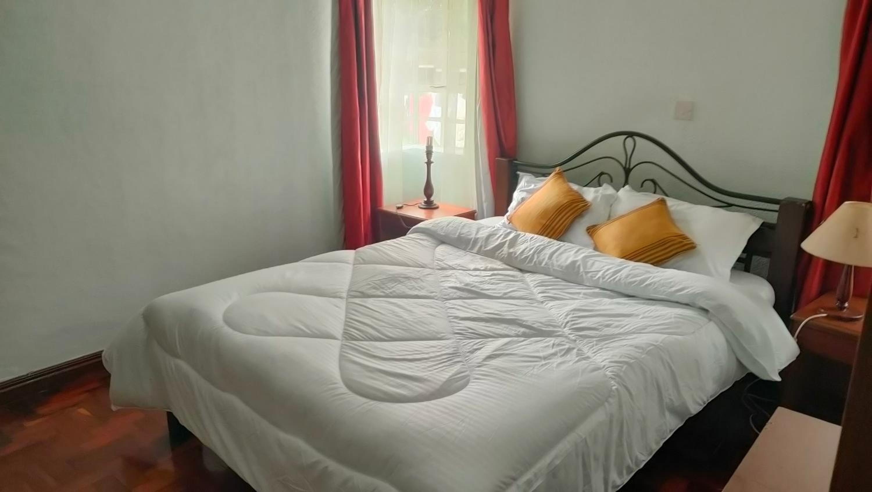 Rosylnn Lonetree 2 Bed view 4