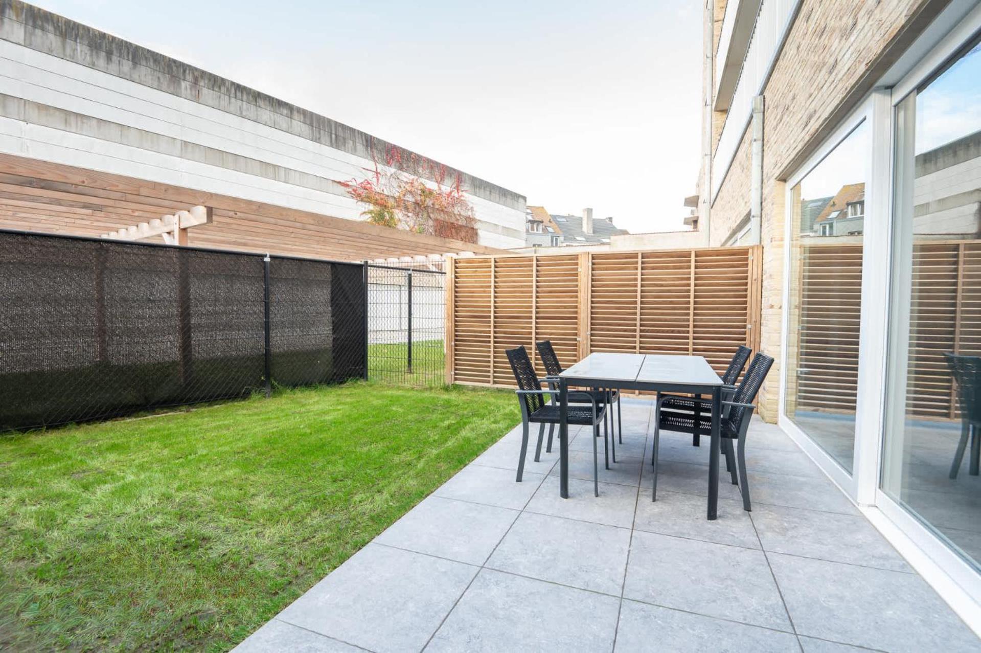Brand new apartment with garden and parking