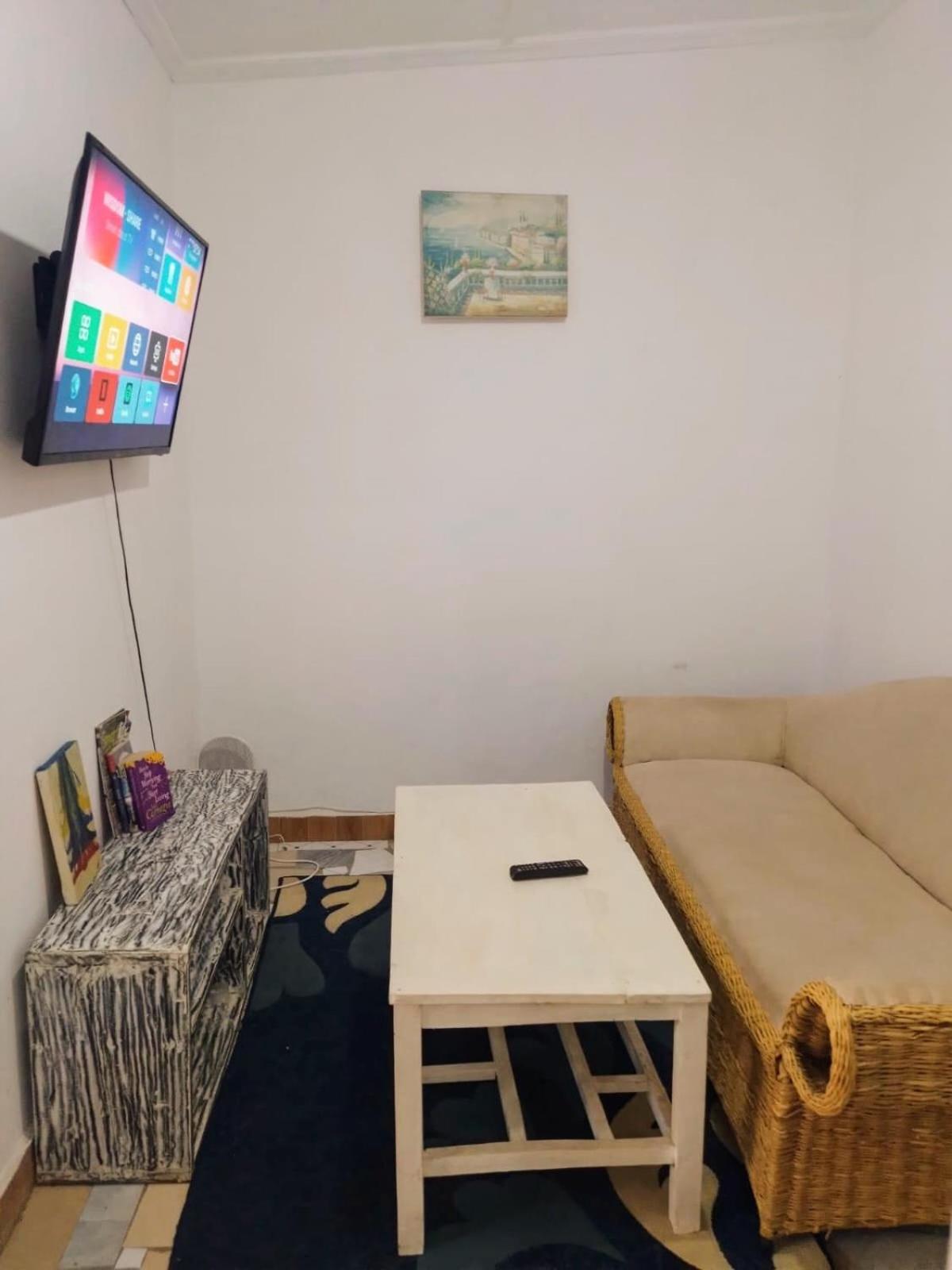 Comfy beachside condo