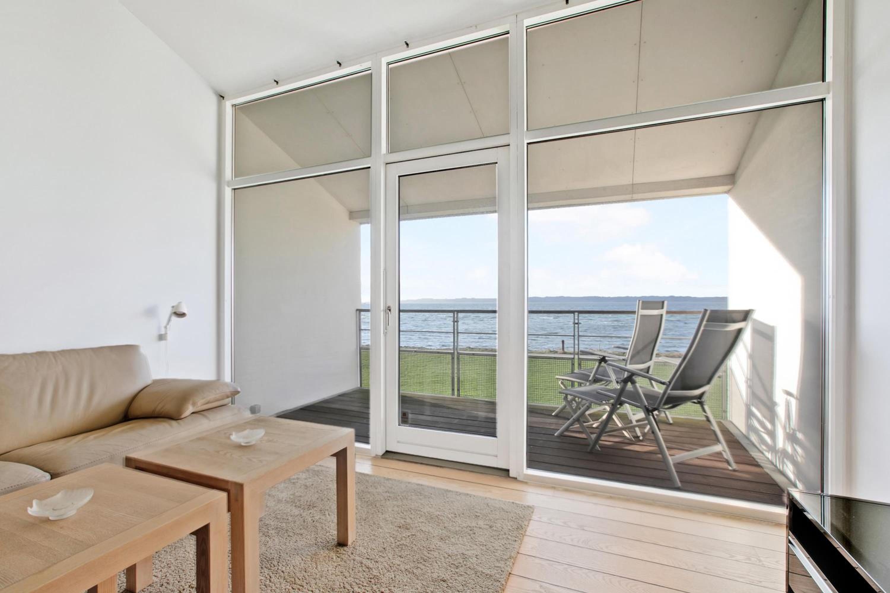 Beautiful Two-Storey Apartment With Panoramic Views Of Ebeltoft Bay