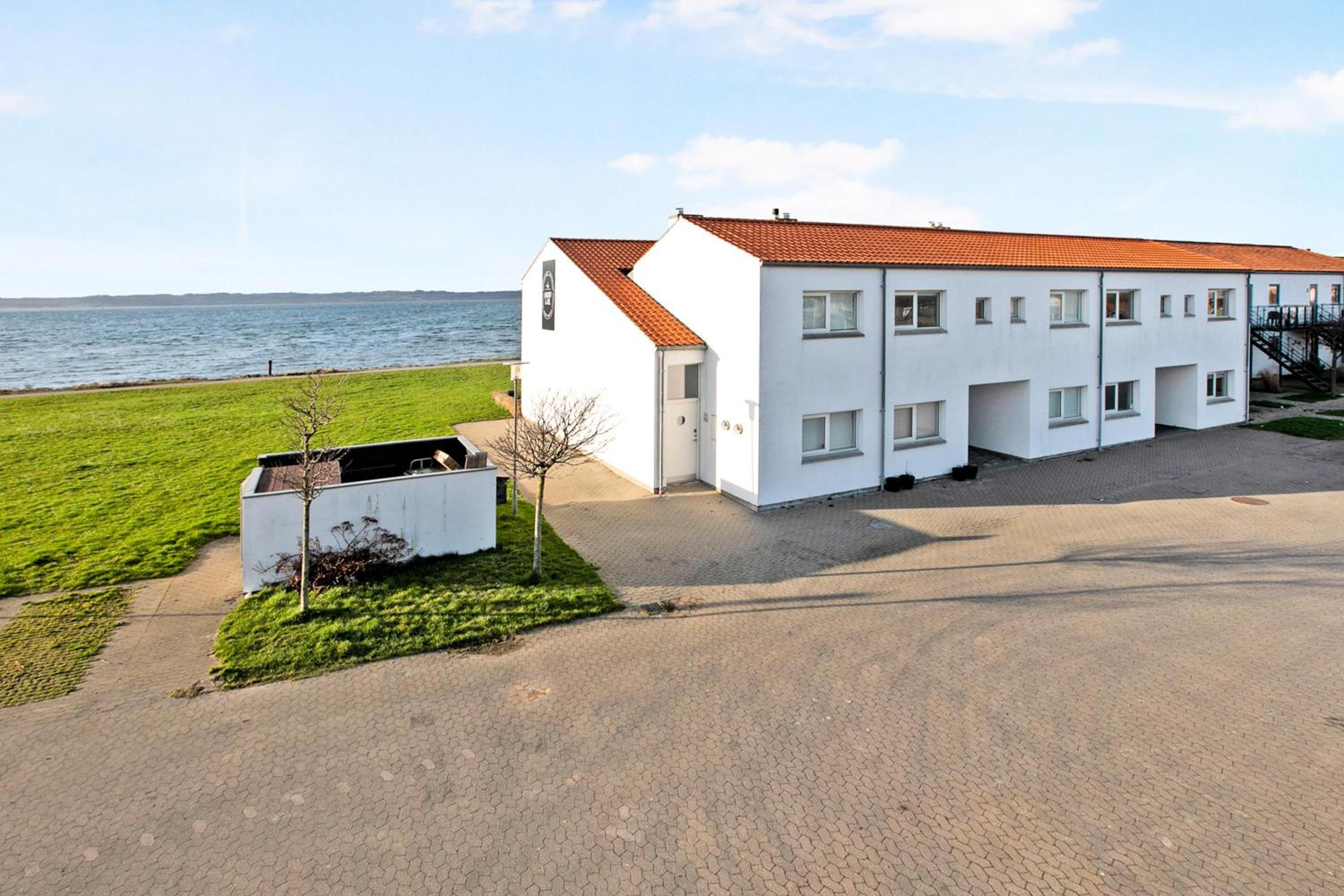 Beautiful Two-Storey Apartment With Panoramic Views Of Ebeltoft Bay