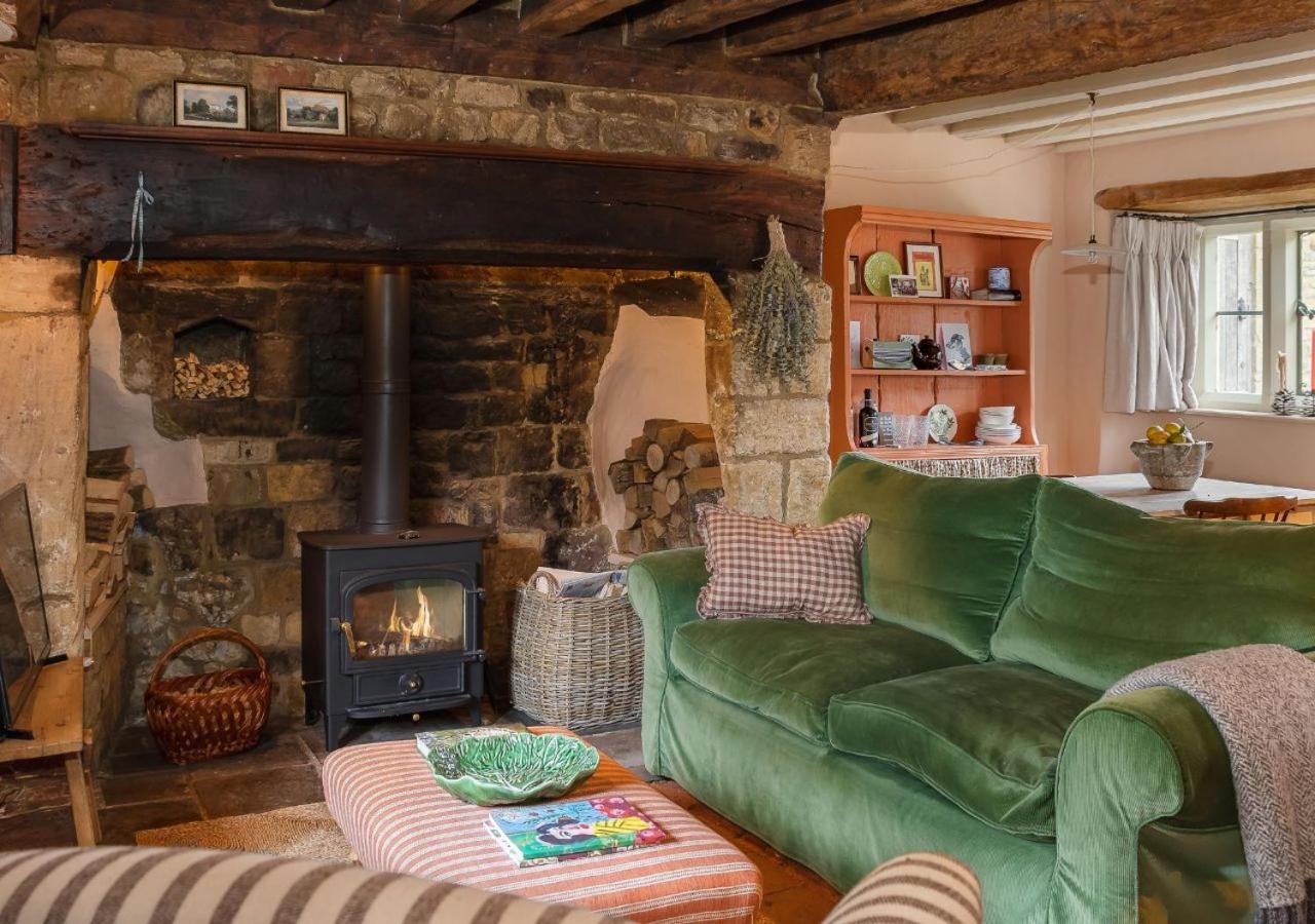 Charming 2BD Cottage in the Heart of Kingham! view 3