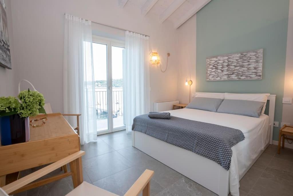 InSalo-Holidays Apartments con vista sul Golfo di Salò view 4