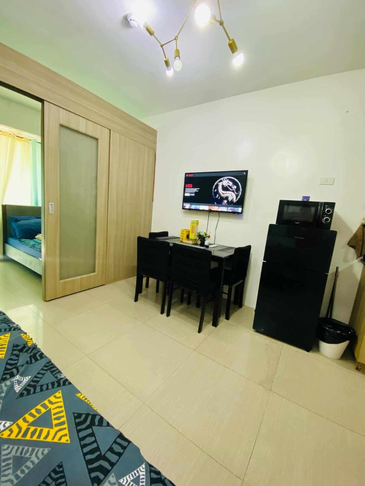 Dream Staycation Shore Residence MOA