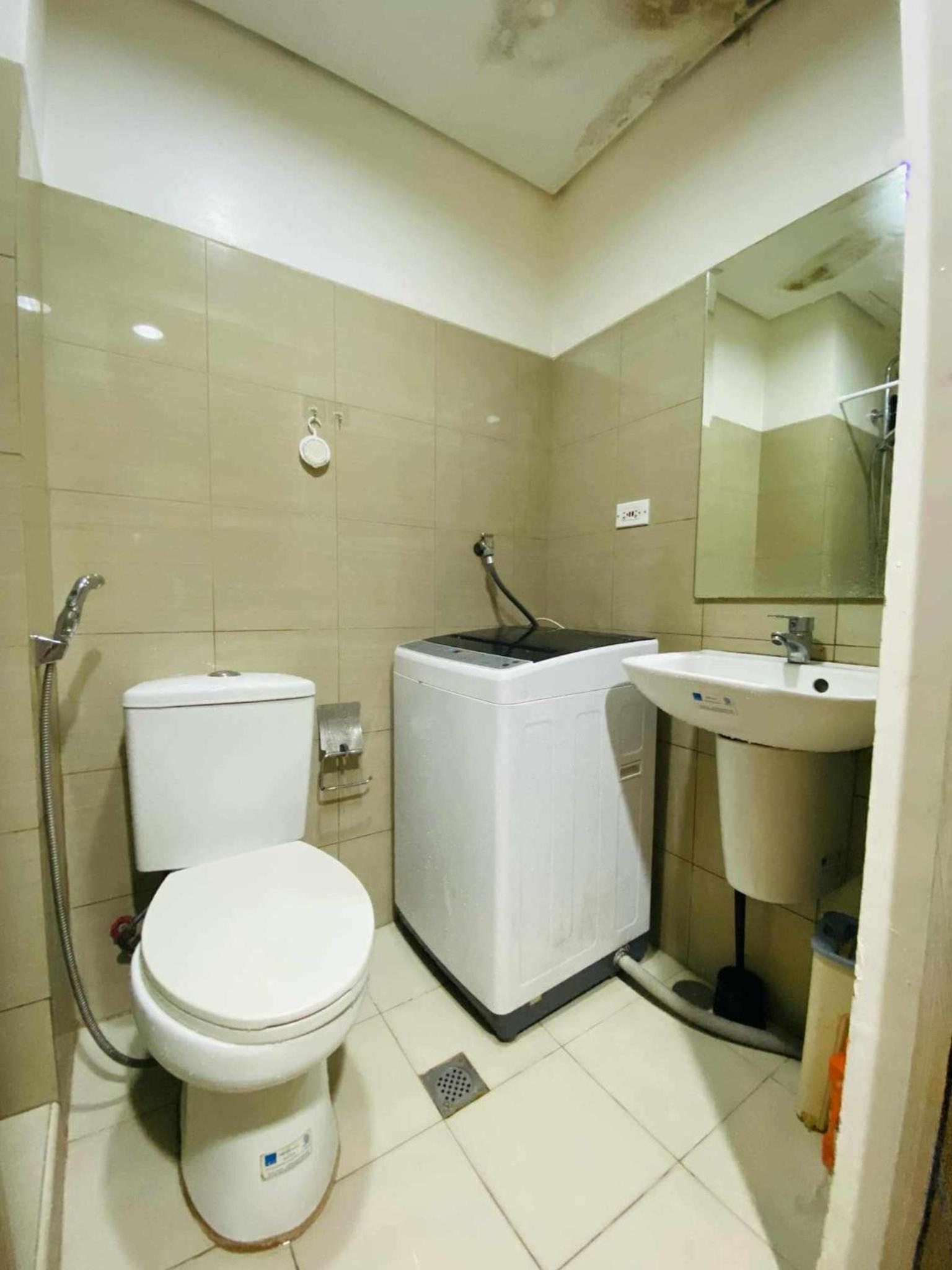 Dream Staycation Shore Residence MOA