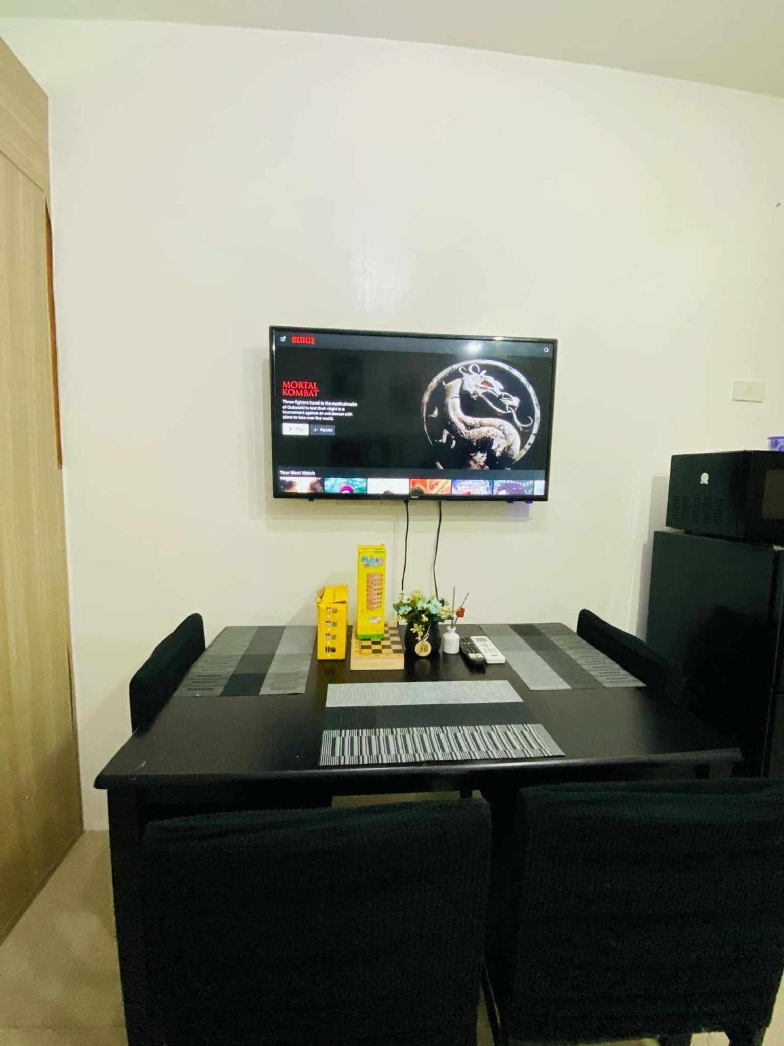 Dream Staycation Shore Residence MOA