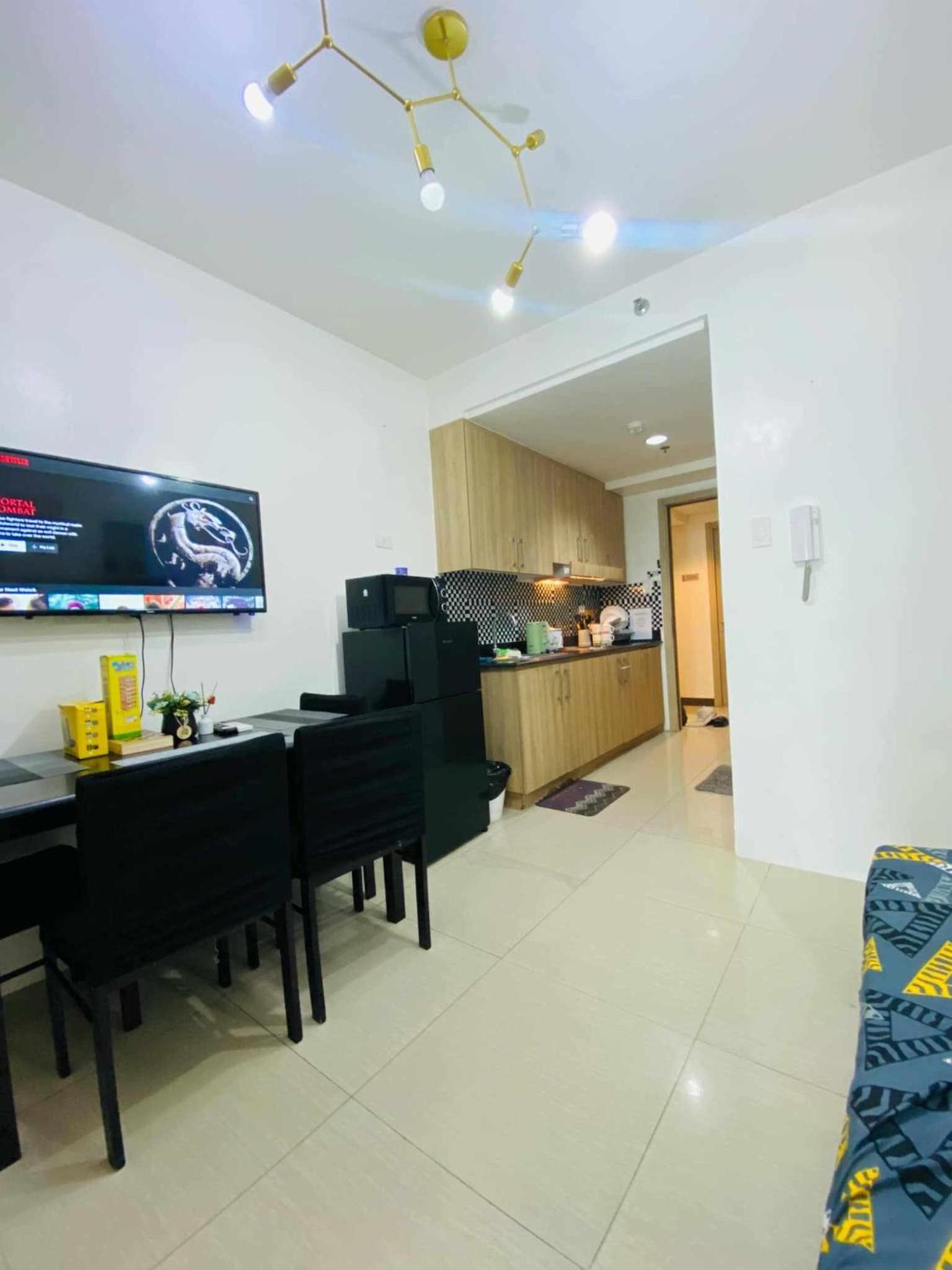 Dream Staycation Shore Residence MOA