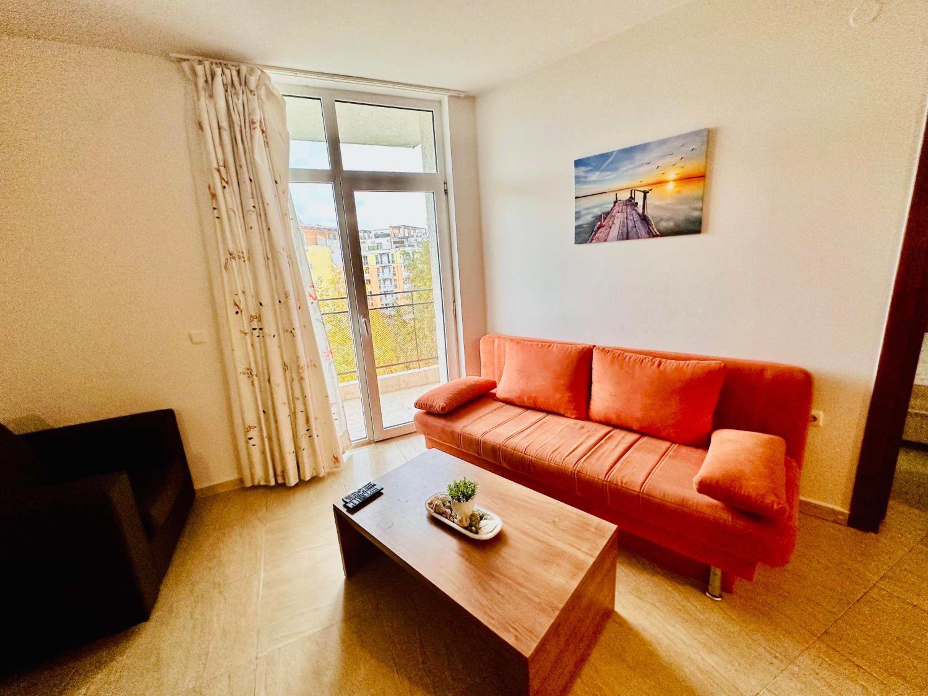 Two-bed flat in Sunny Beach with pool view