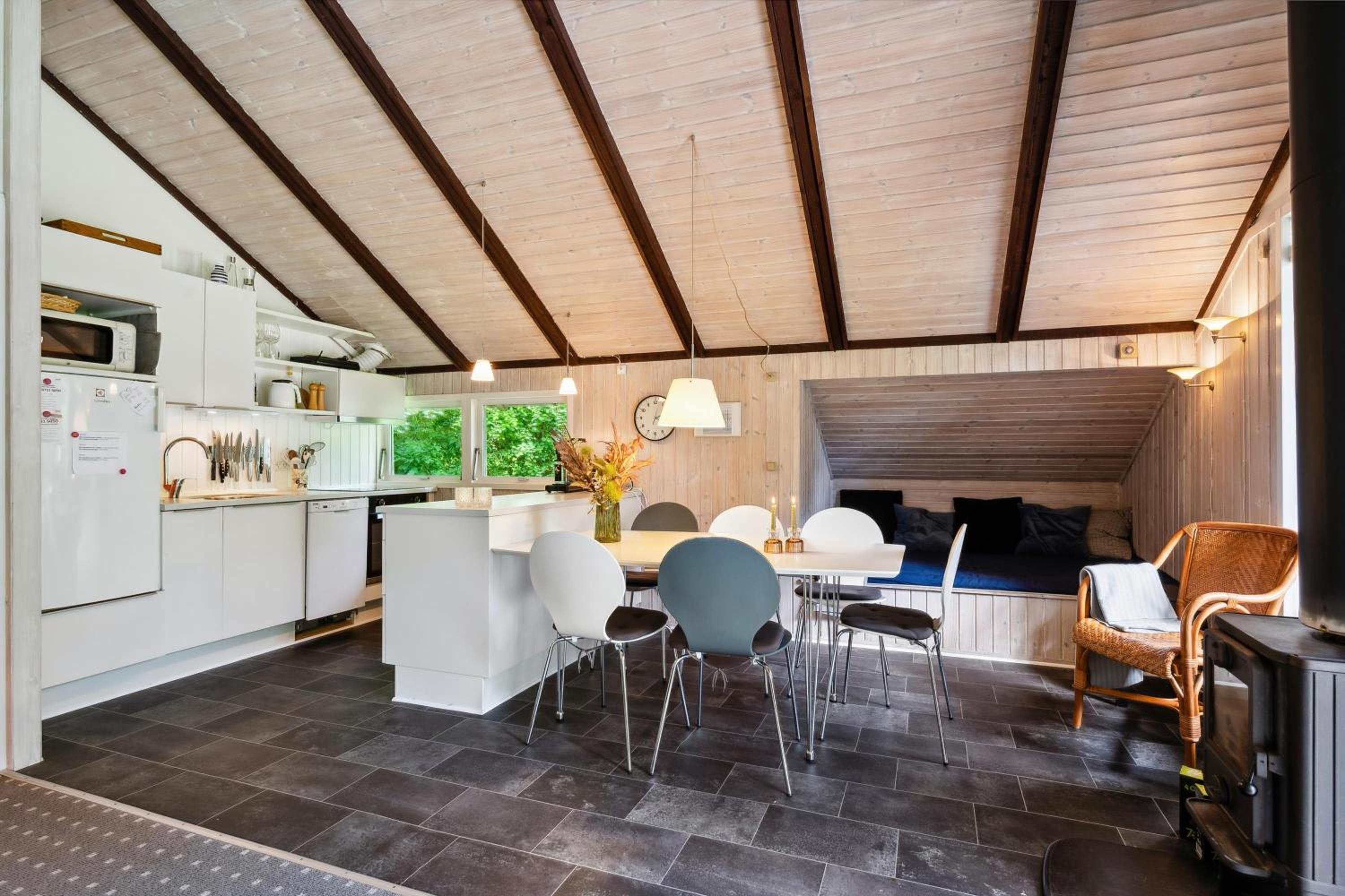 Charming, Well-Maintained Holiday Home On A Secluded Nature Plot At The End Of A Quiet Lane