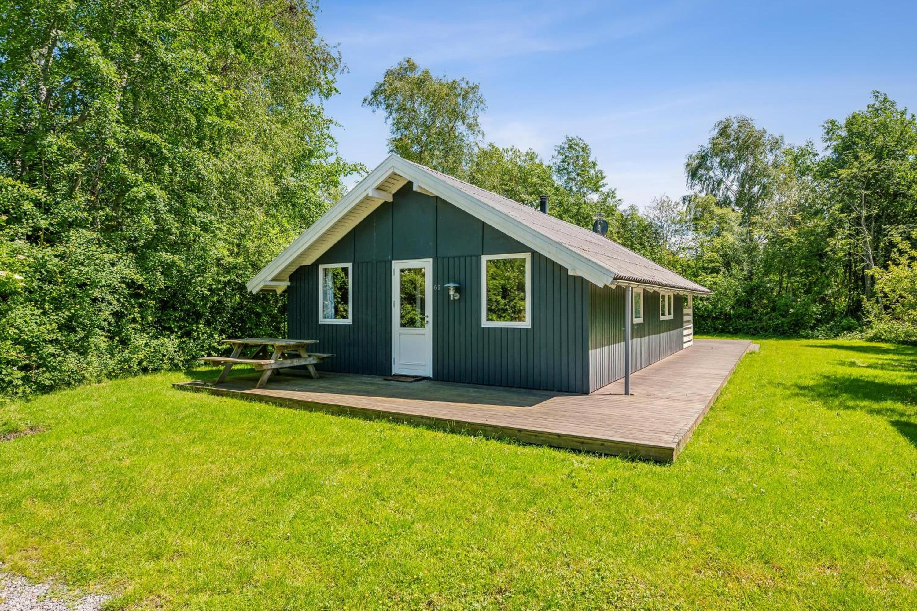 Charming, Well-Maintained Holiday Home On A Secluded Nature Plot At The End Of A Quiet Lane