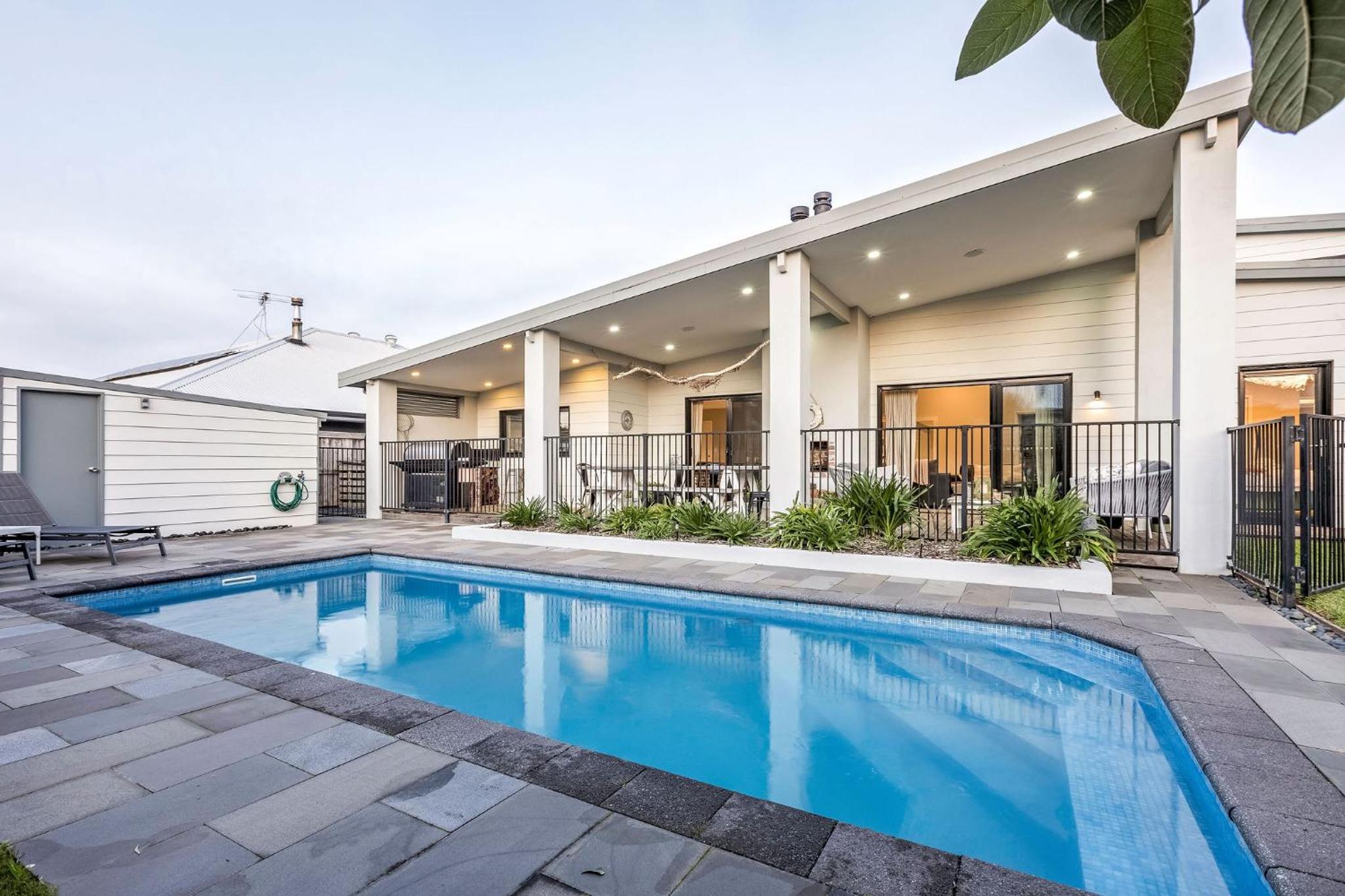 Sunnysprings Plus Studio