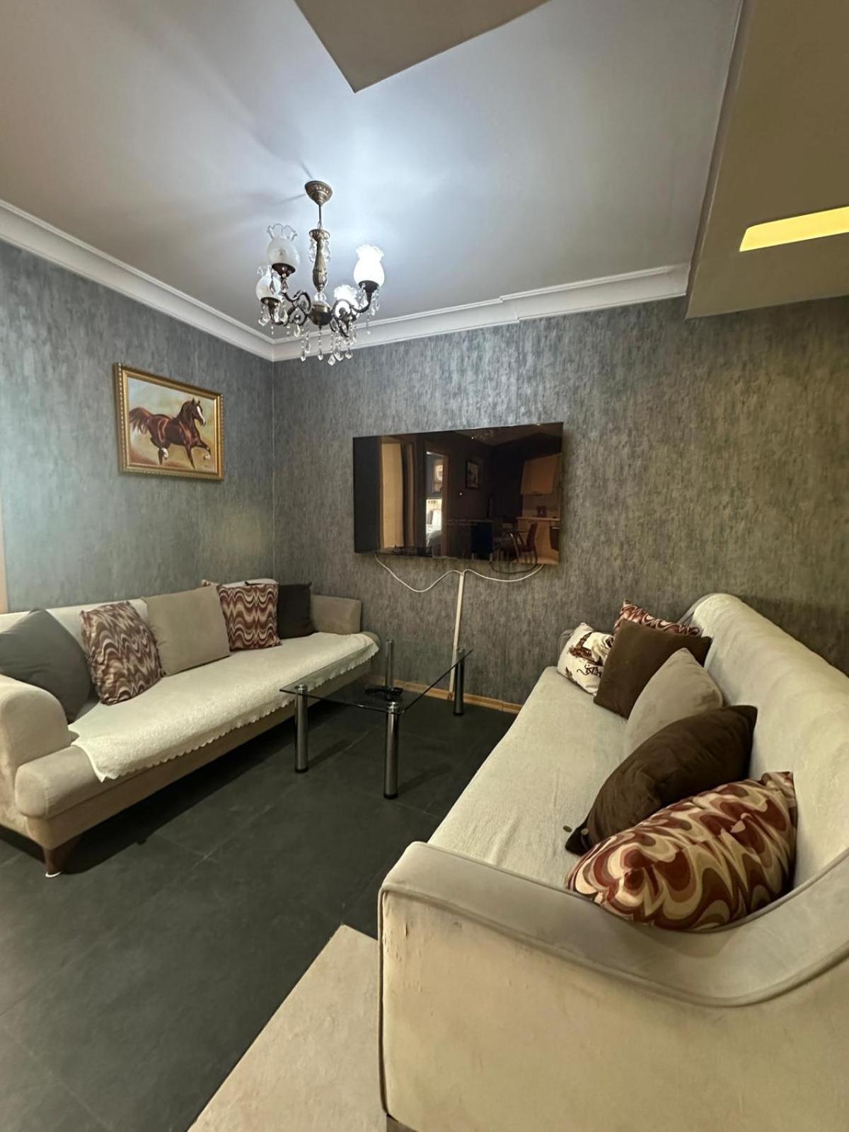 MELVİN HOMe