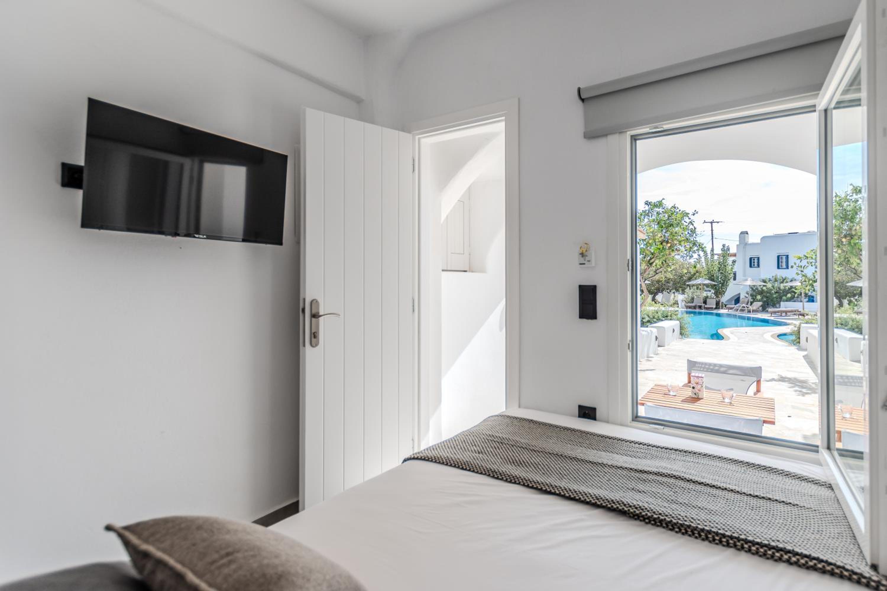 Naxian Queen Luxury Villas & Suites