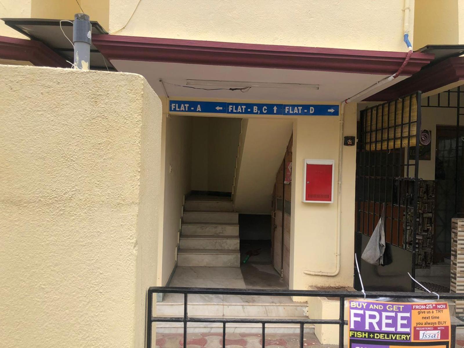 Spacious 2BHK in Velachery, with aircons, equipped kitchen, car park, WiFi and other utilities view 2