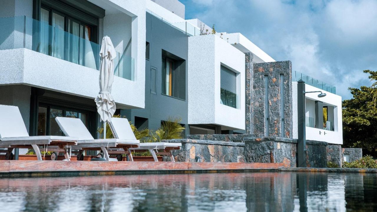 Point D'Azure Beachfront Residence view 4