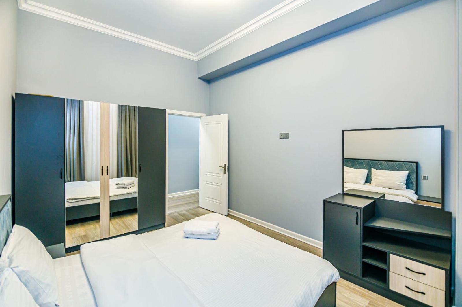 Baku Apartment 7 points 84