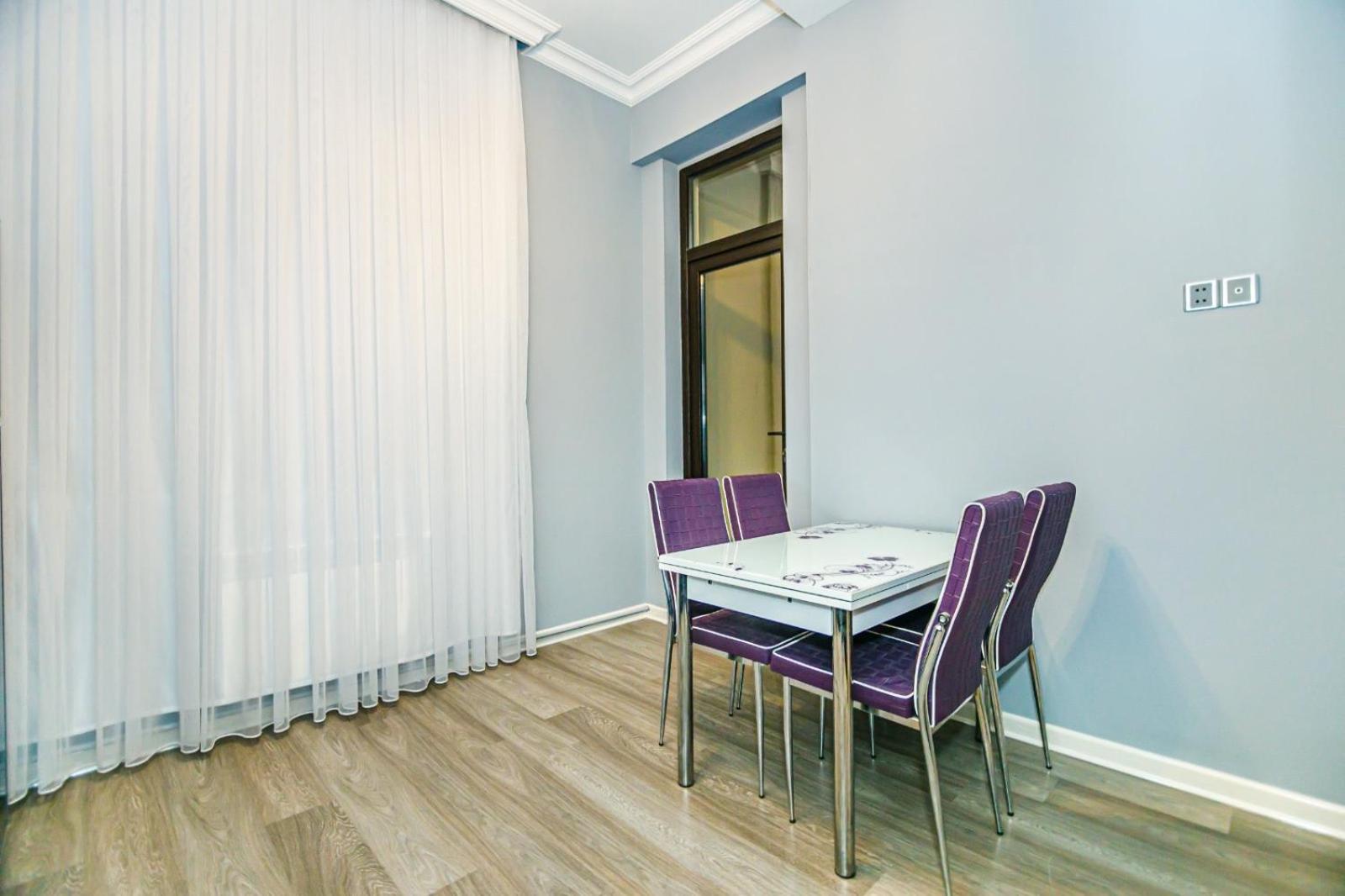 Baku Apartment 7 points 84