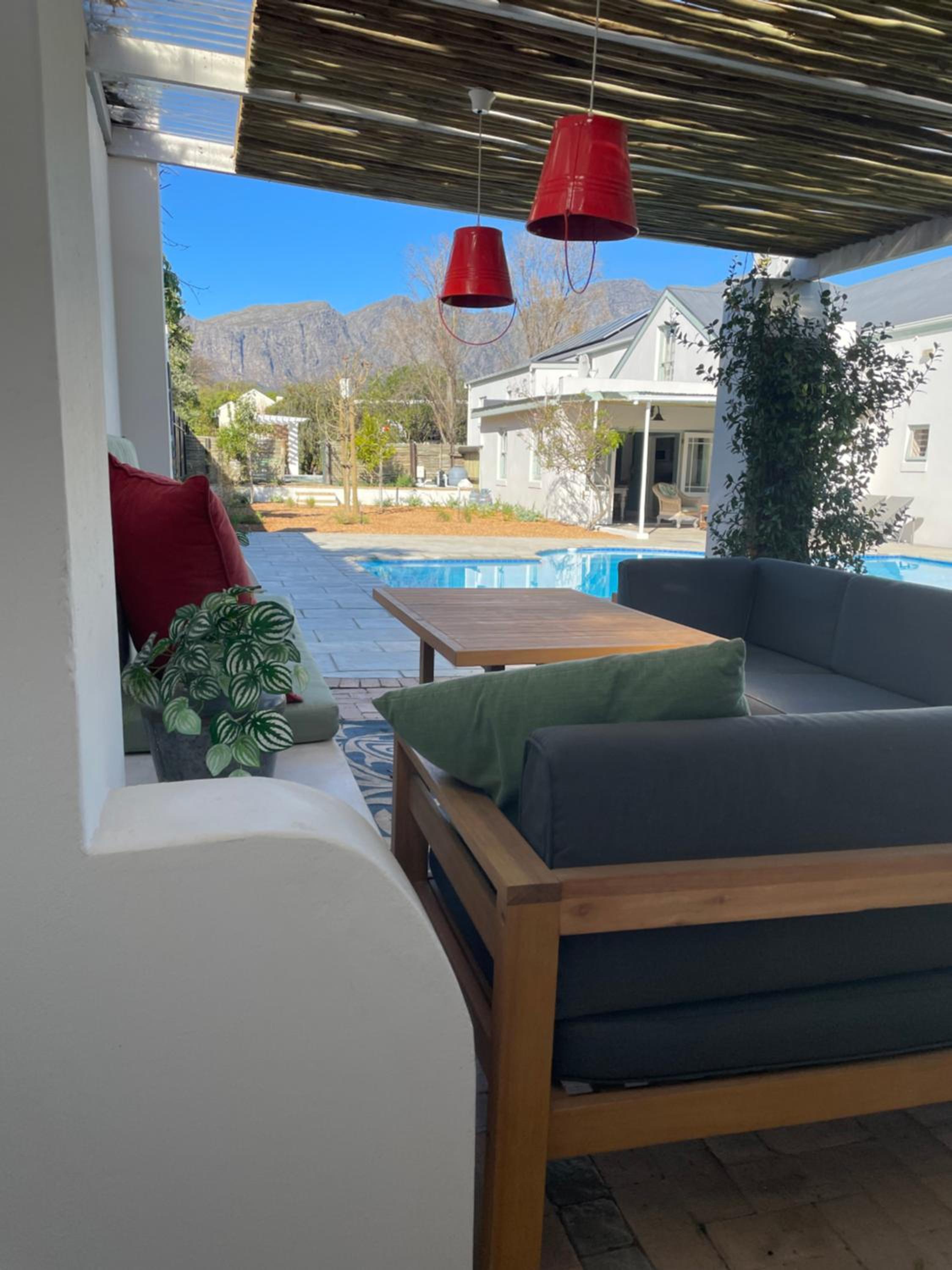 Largest one bed apartment & private pool in the Hoek view 3