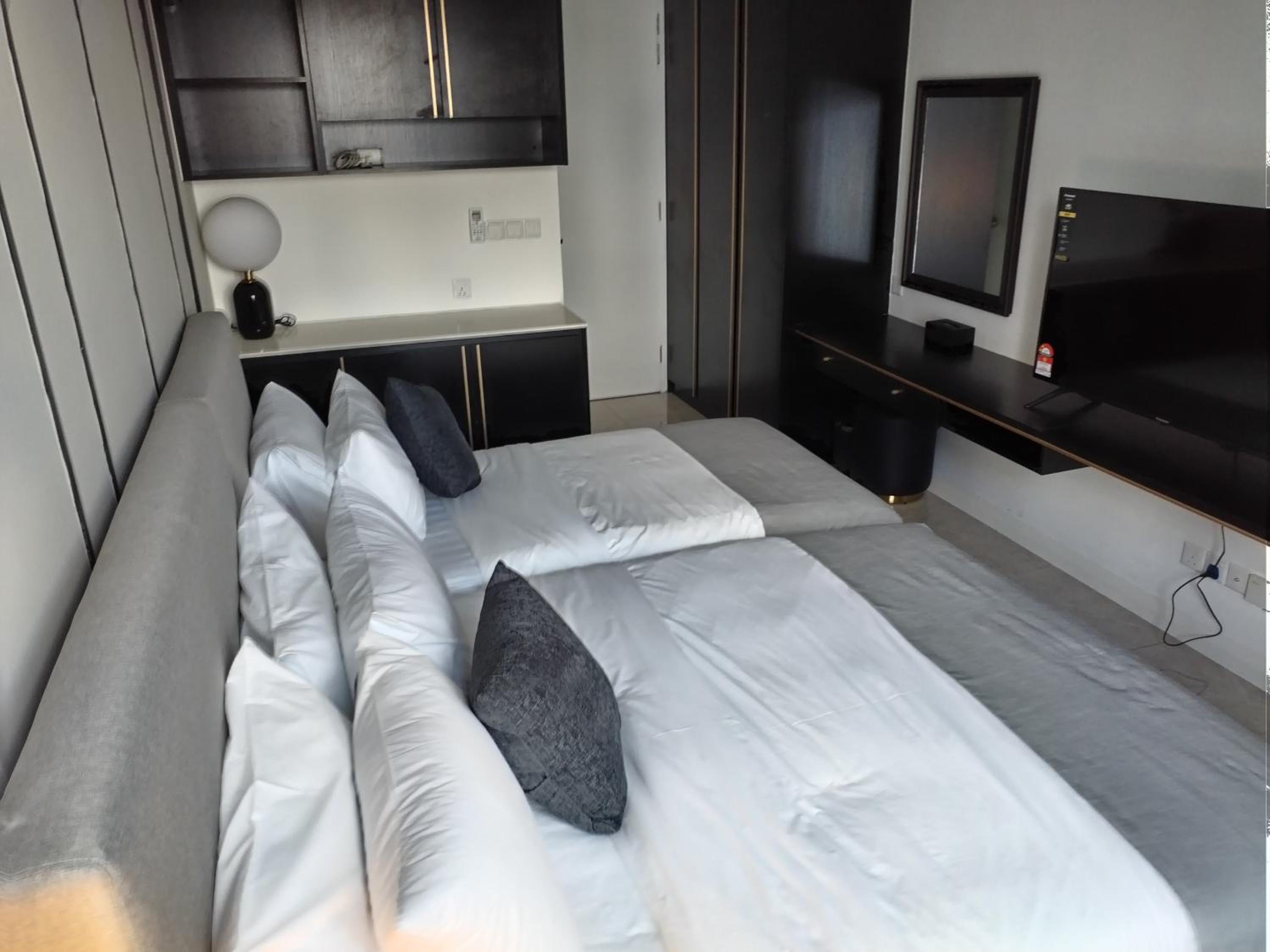 Bukit Bintang Axon Residences 3R2B 3Queens Beds