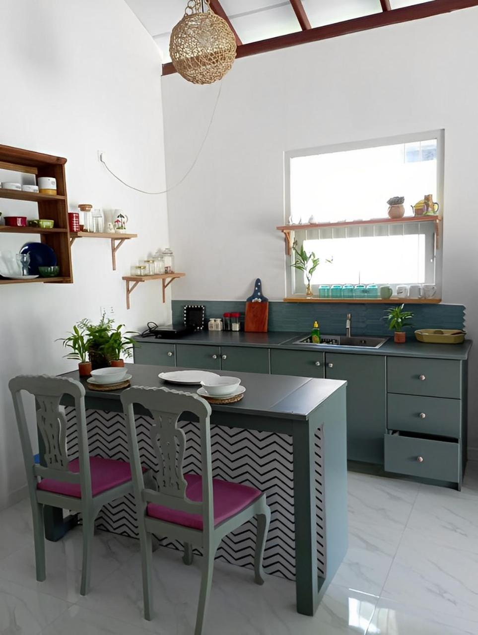 Tiny Art House with Garden